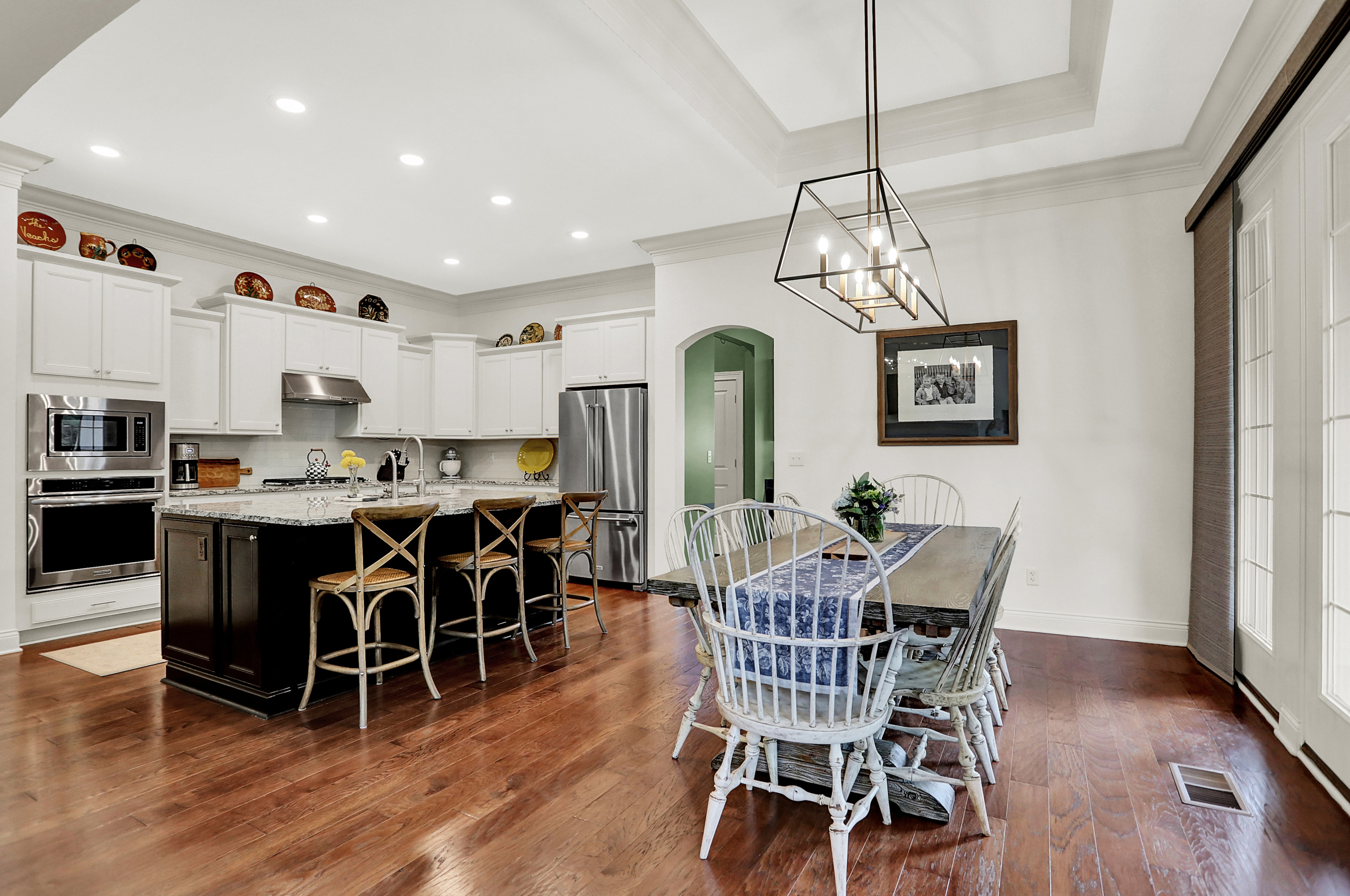 3989 Sunningdale Way