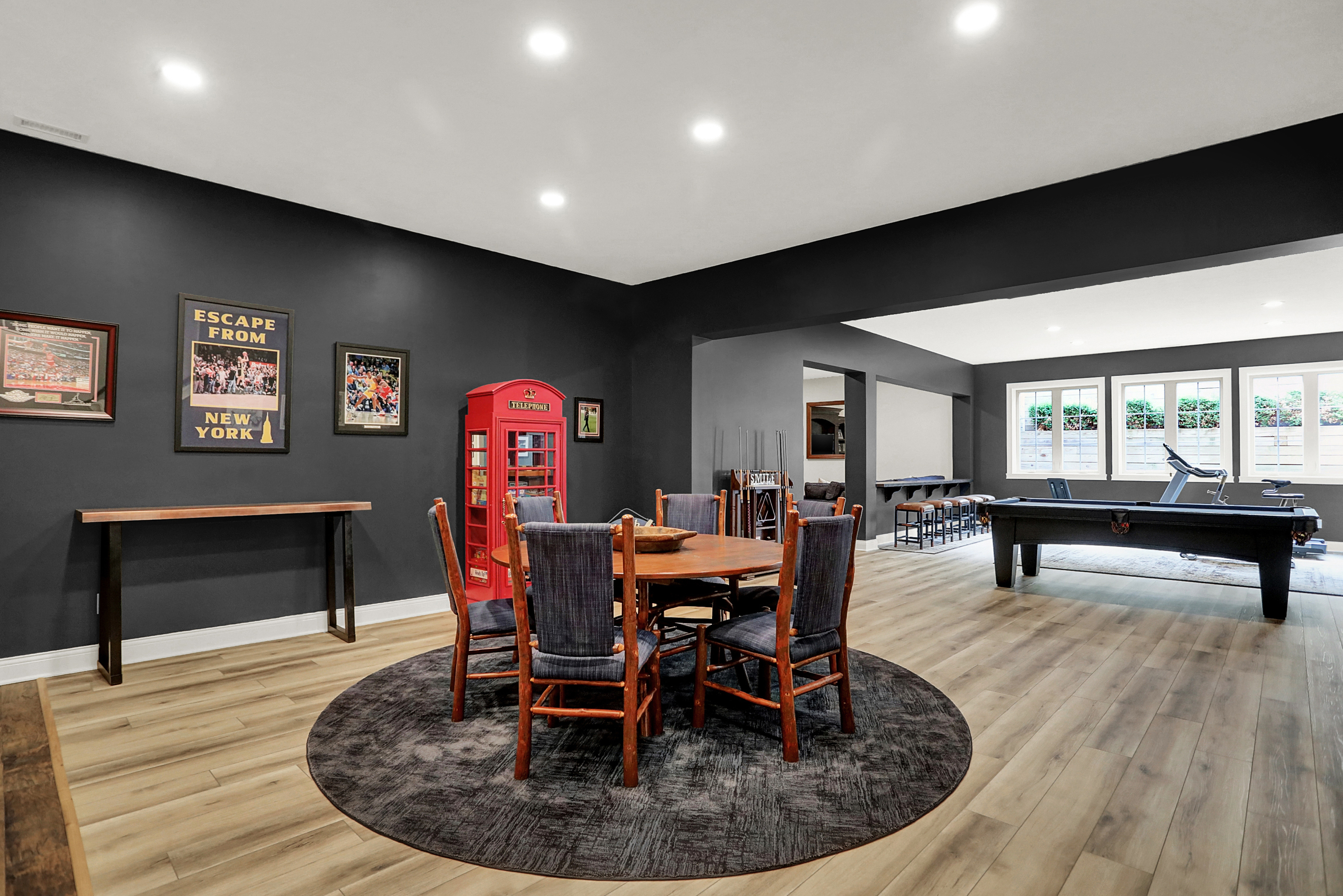 3989 Sunningdale Way