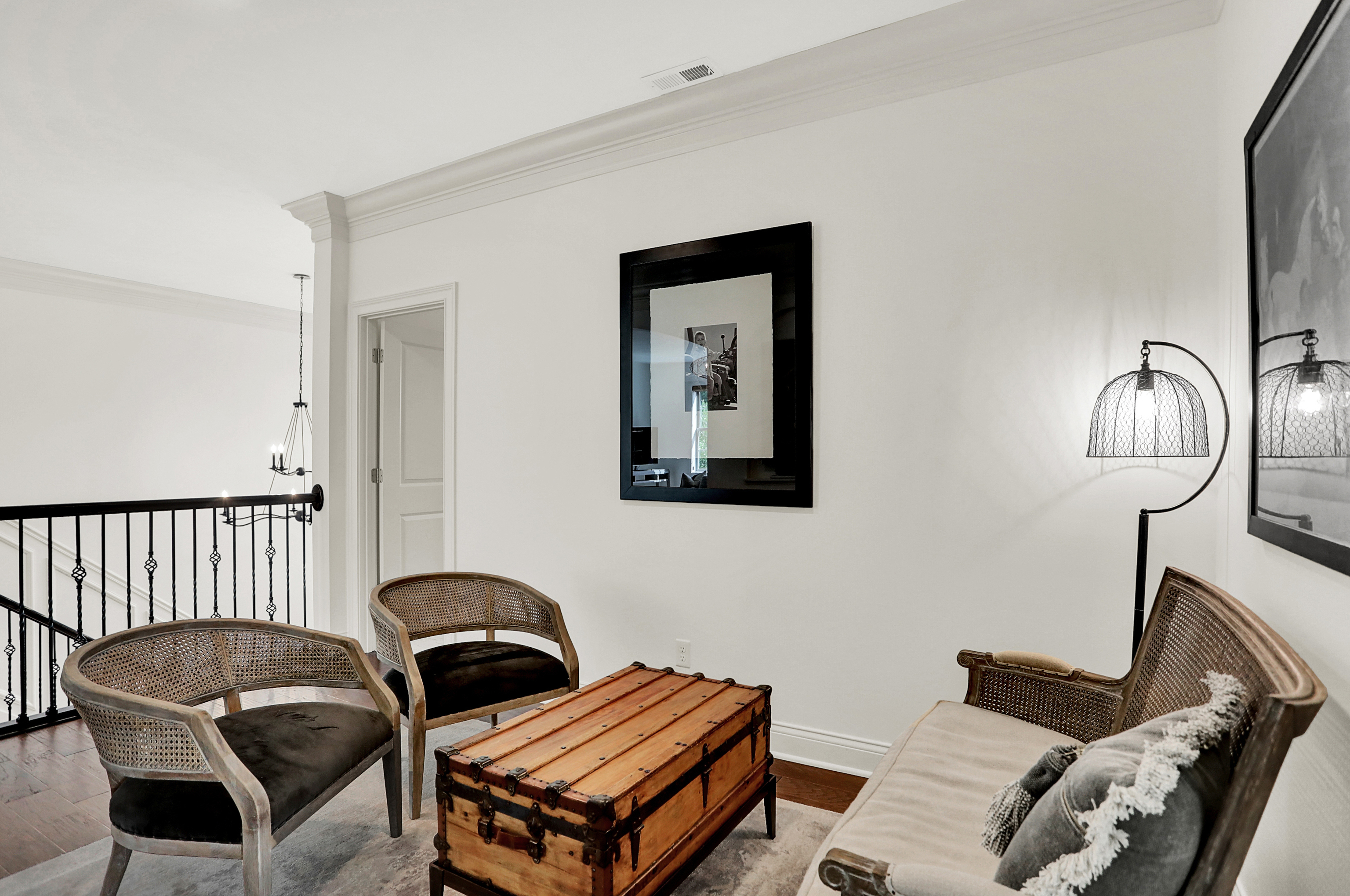 3989 Sunningdale Way