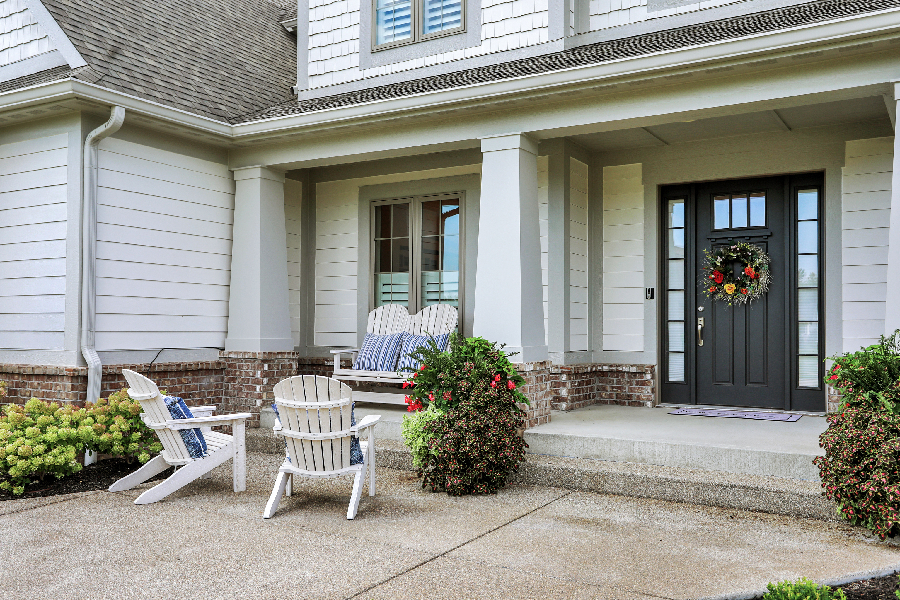 3989 Sunningdale Way