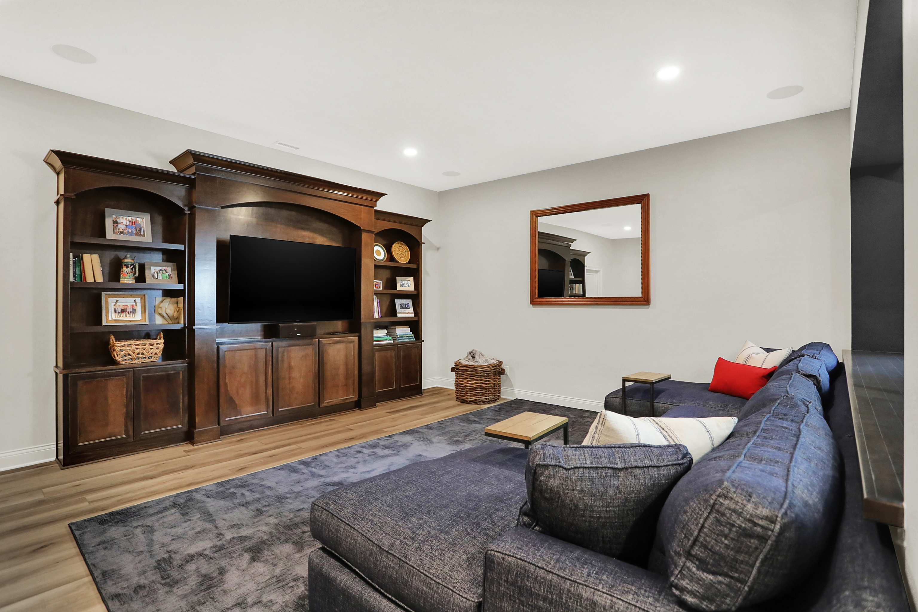 3989 Sunningdale Way