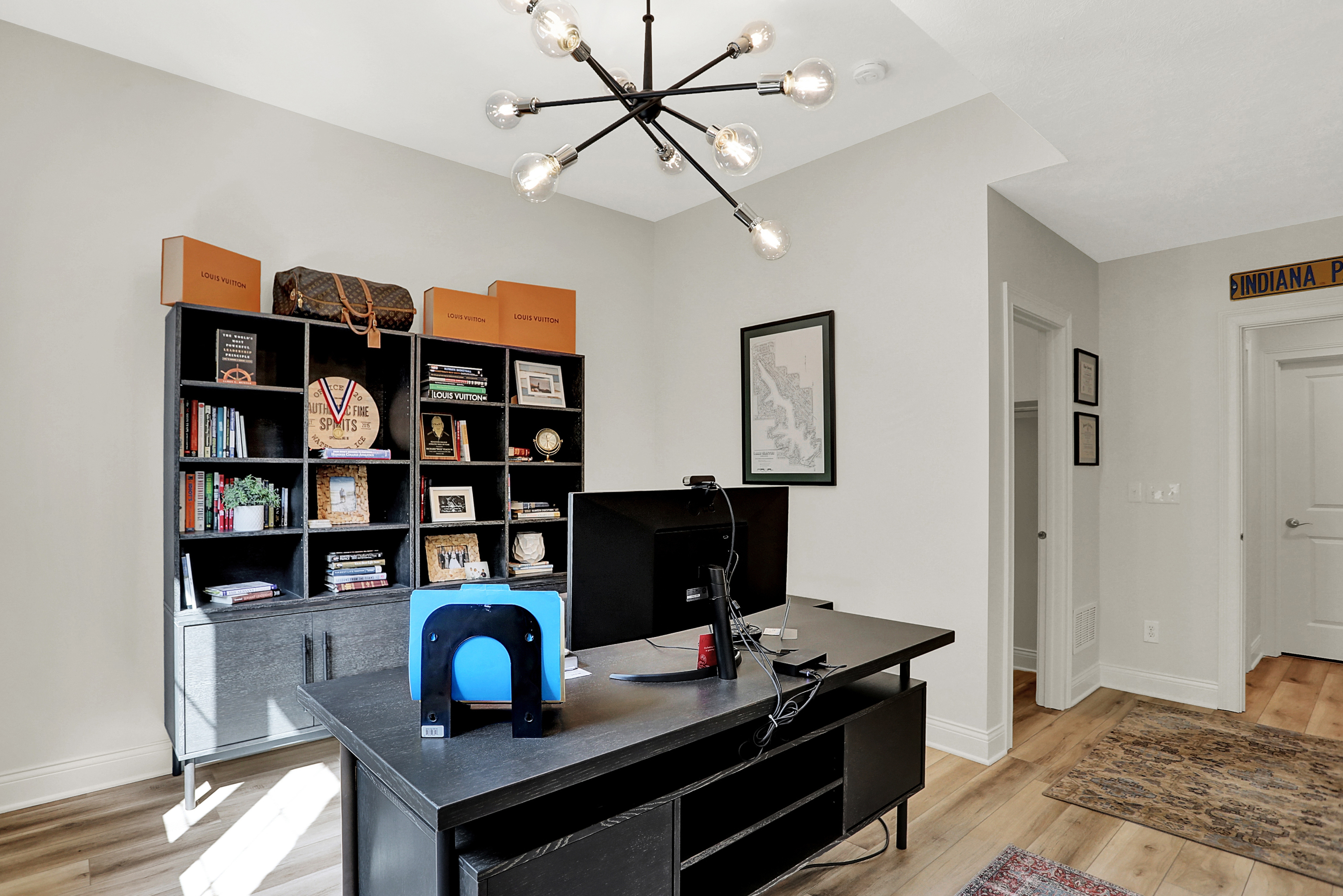 3989 Sunningdale Way