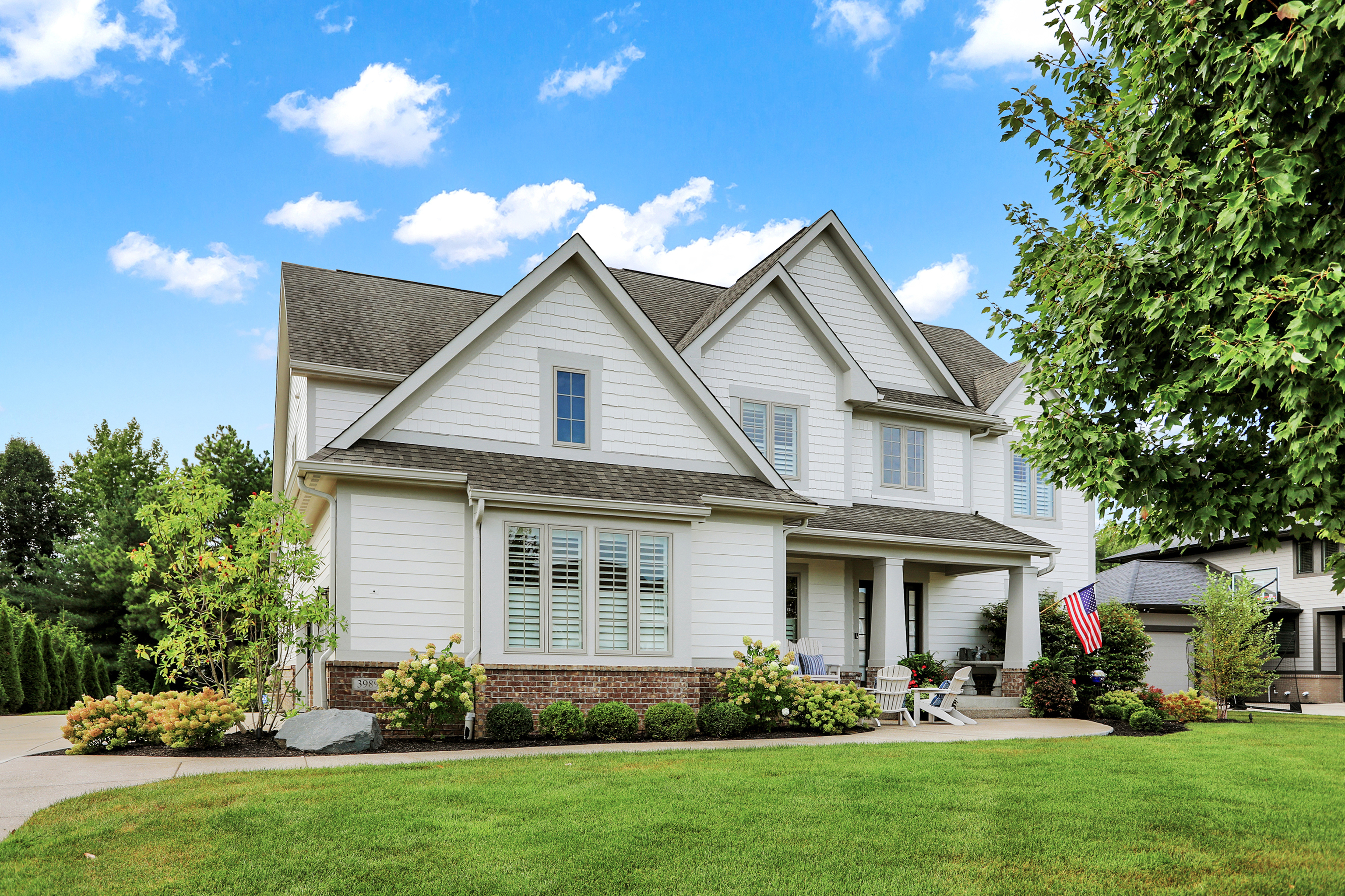 3989 Sunningdale Way