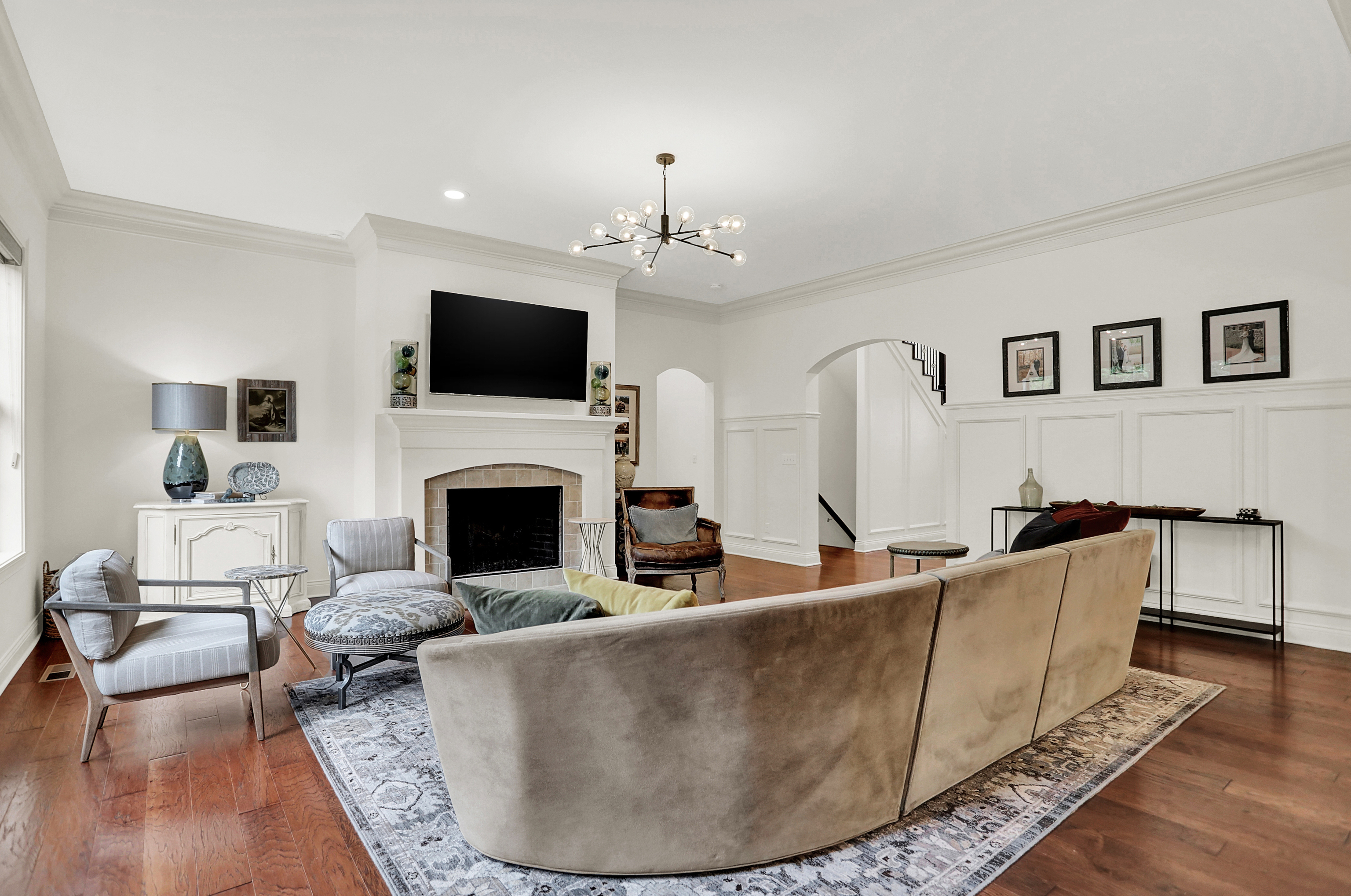 3989 Sunningdale Way