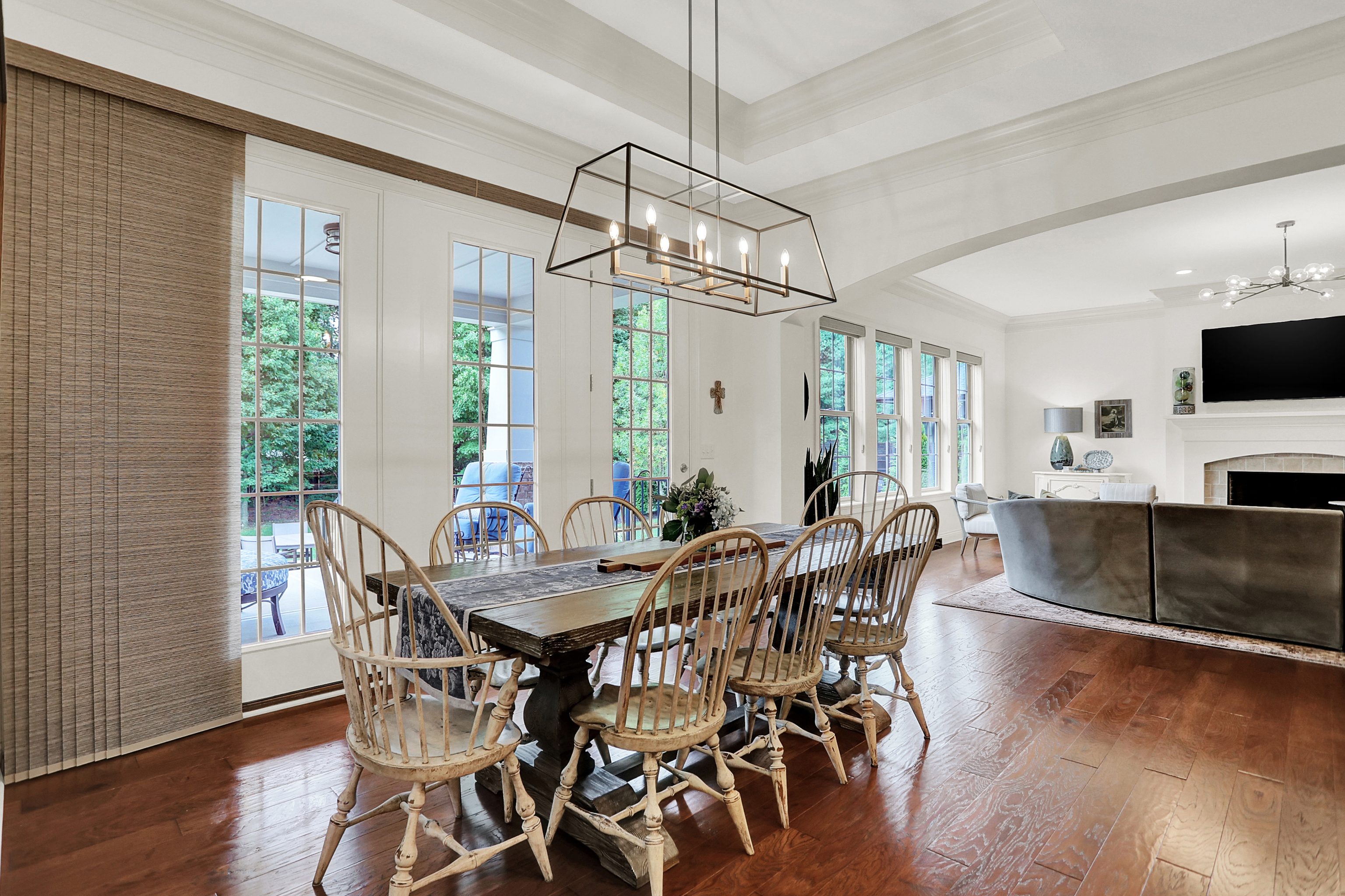 3989 Sunningdale Way