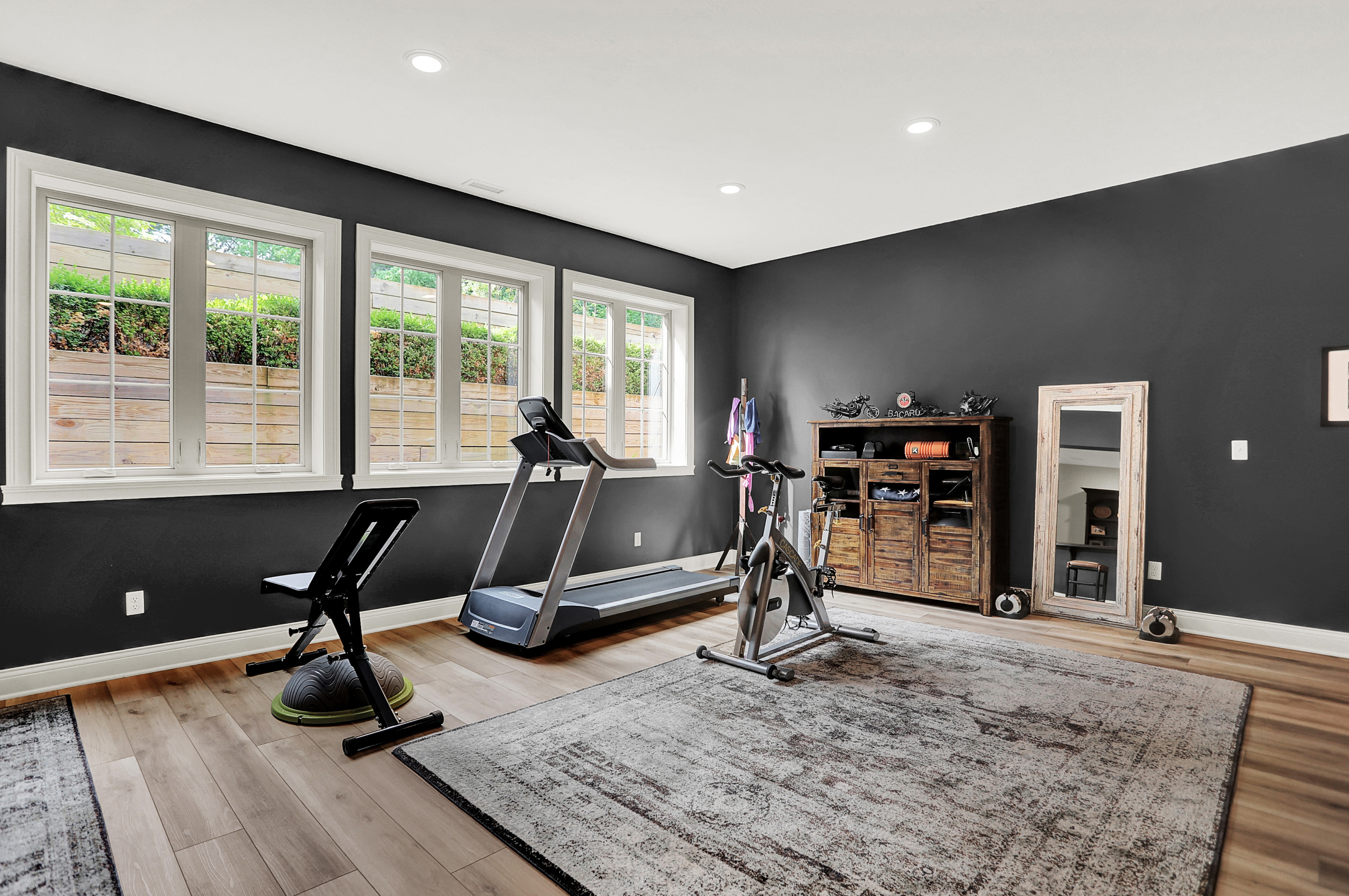 3989 Sunningdale Way