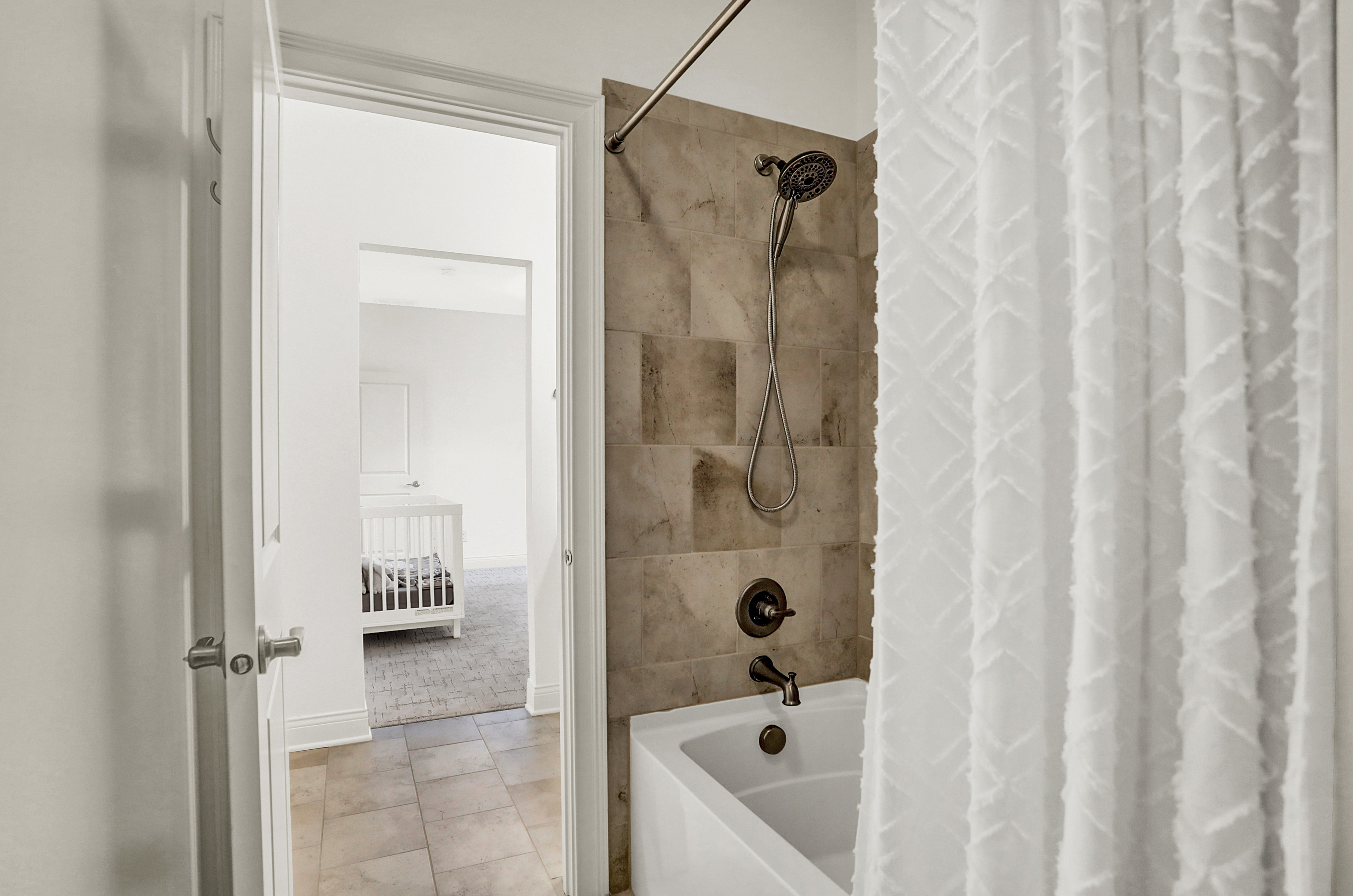 3989 Sunningdale Way