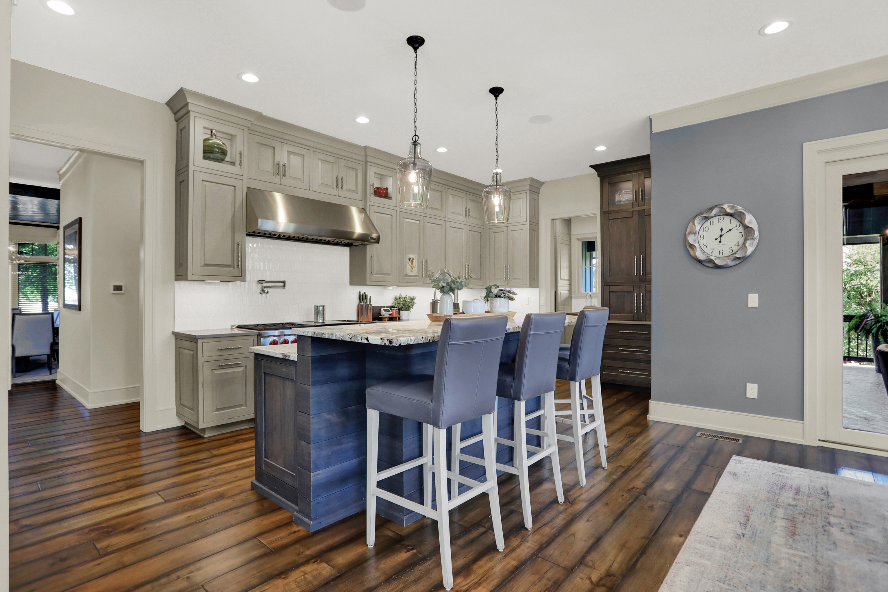 847 Old Ashbury Road