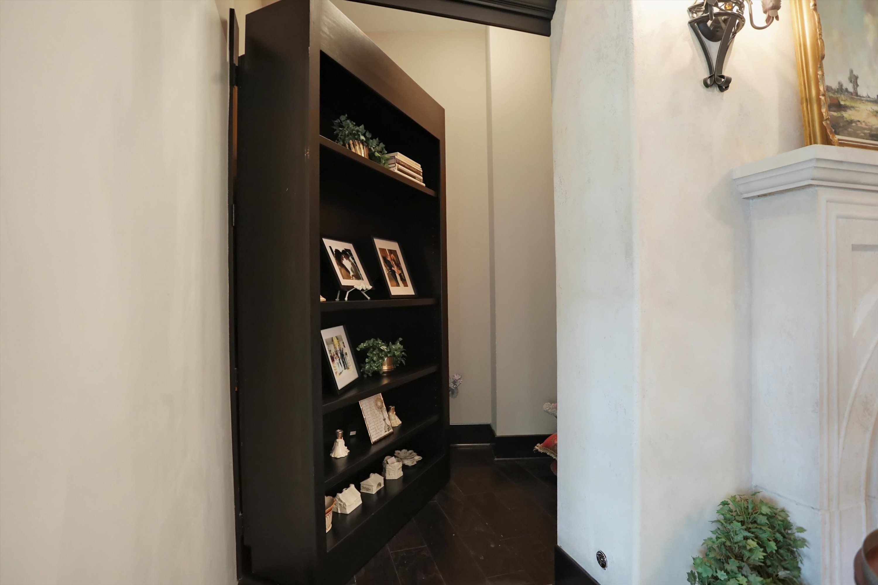15620 Hidden Oaks Court