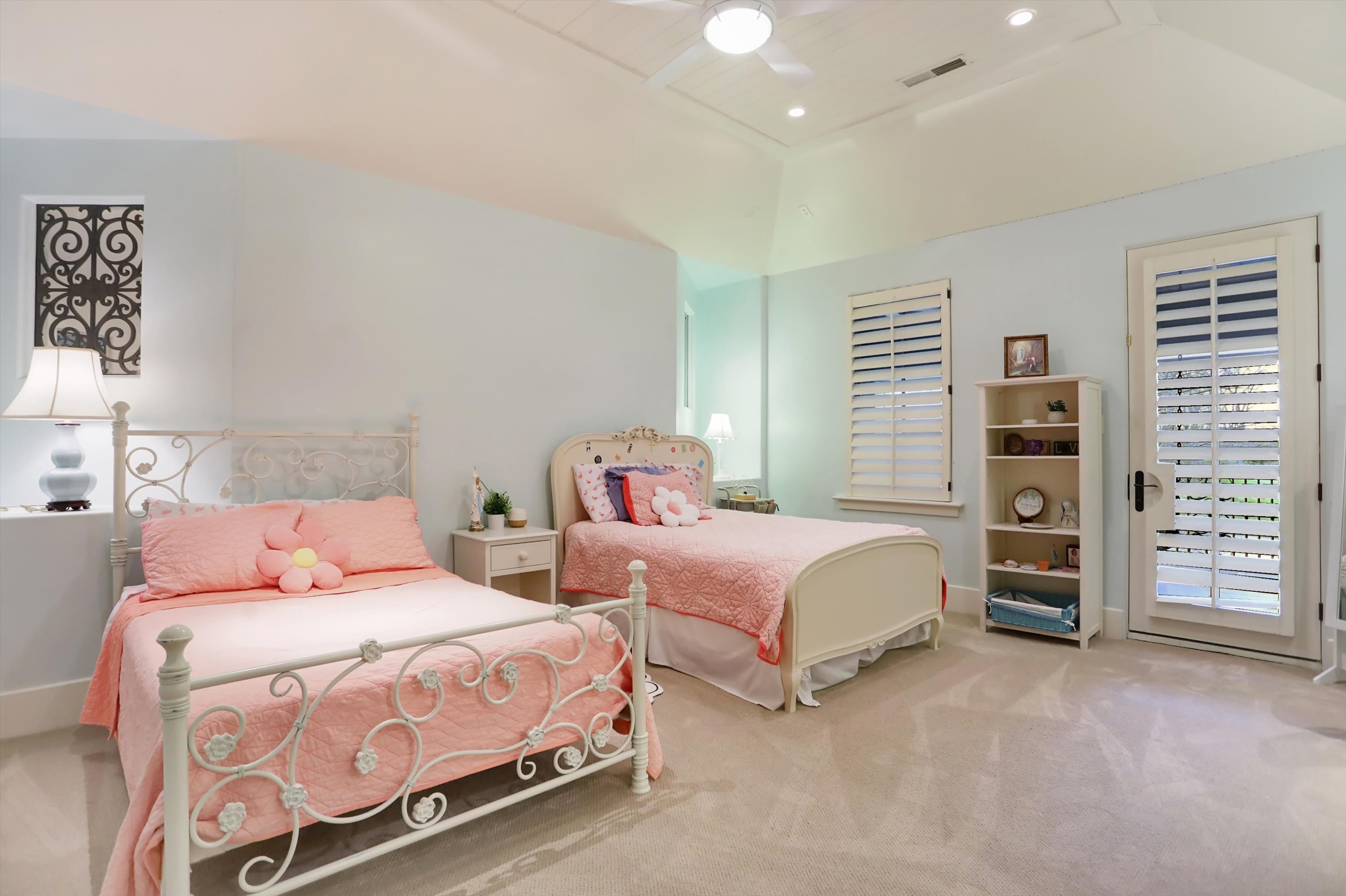 15620 Hidden Oaks Court