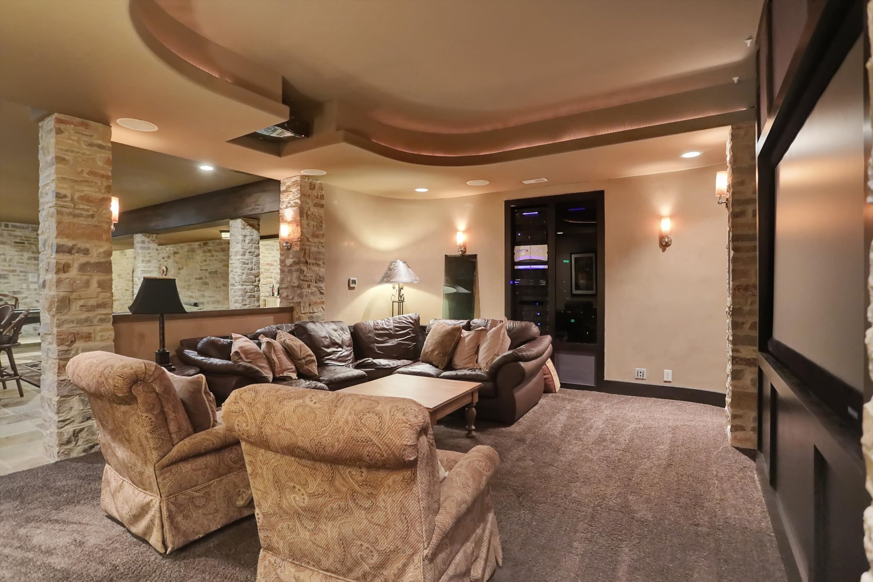 15620 Hidden Oaks Court