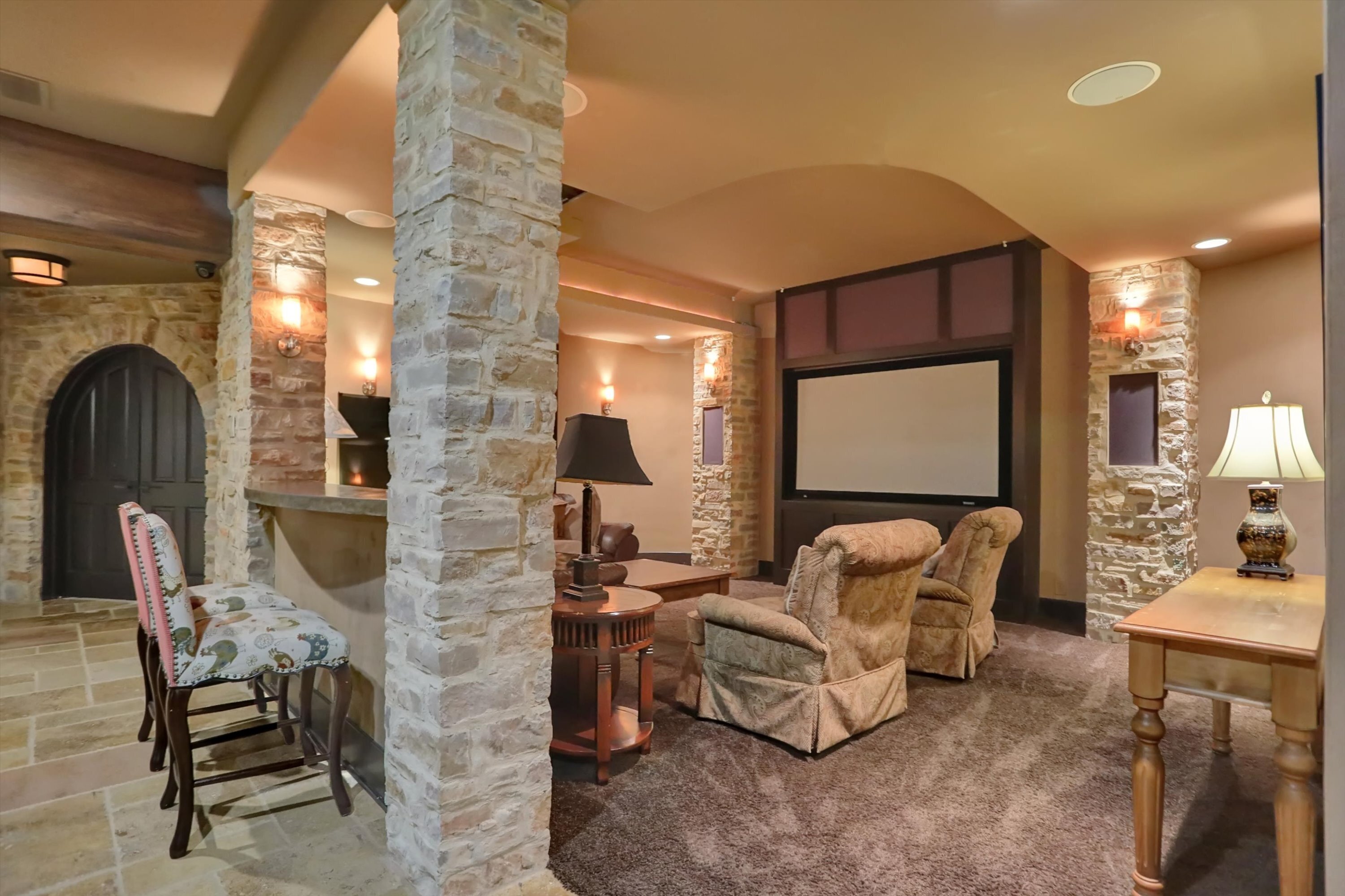 15620 Hidden Oaks Court