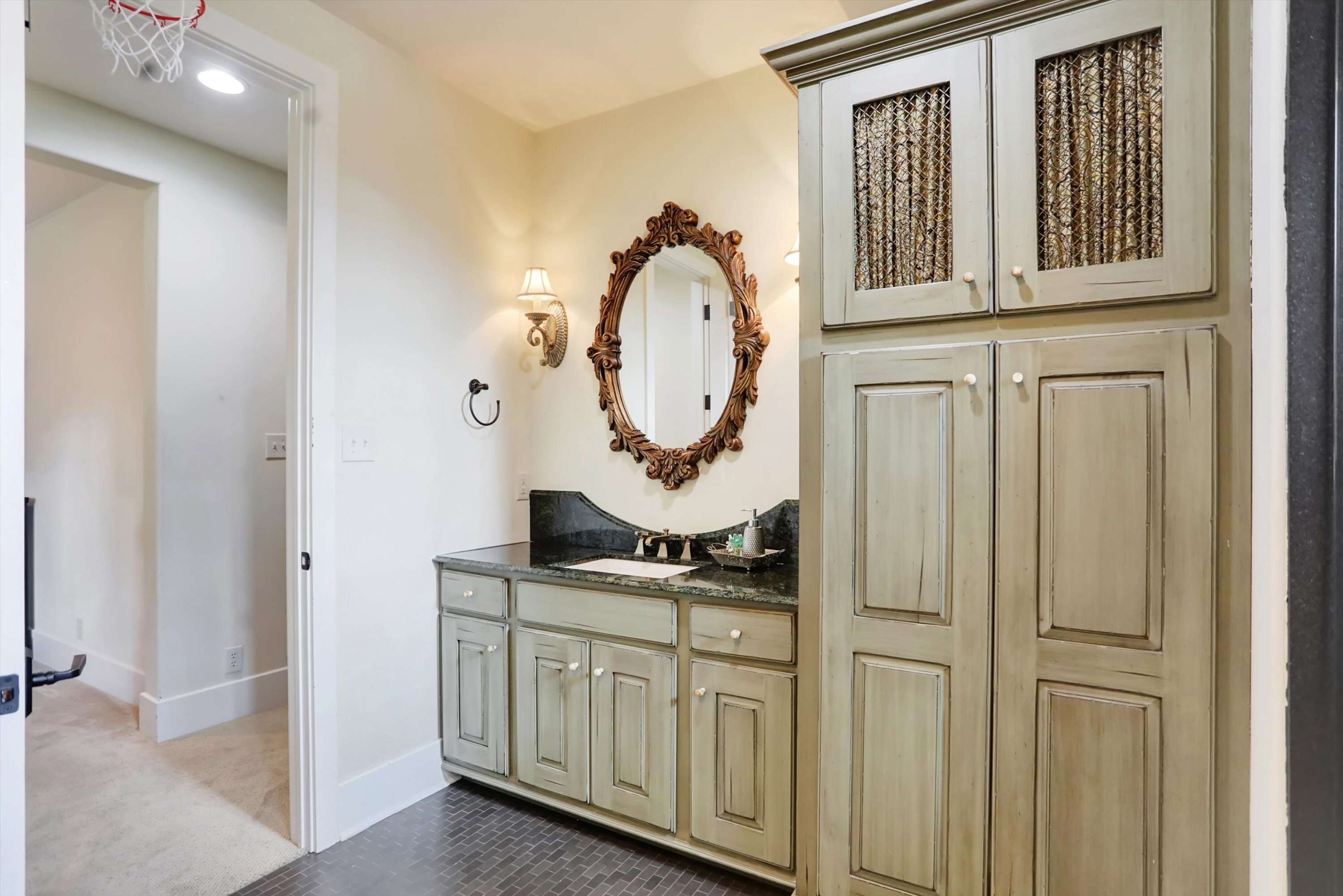 15620 Hidden Oaks Court