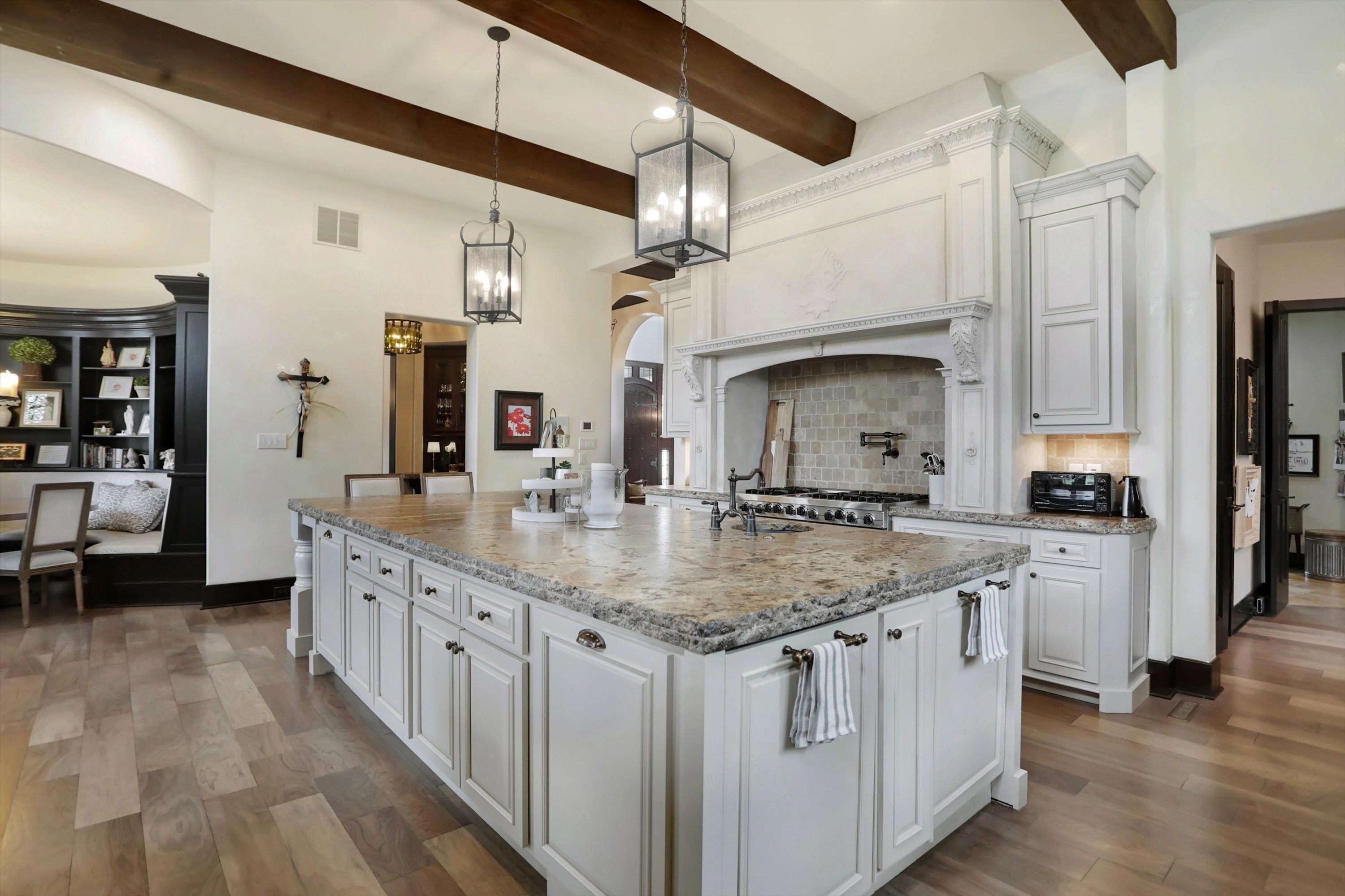 15620 Hidden Oaks Court