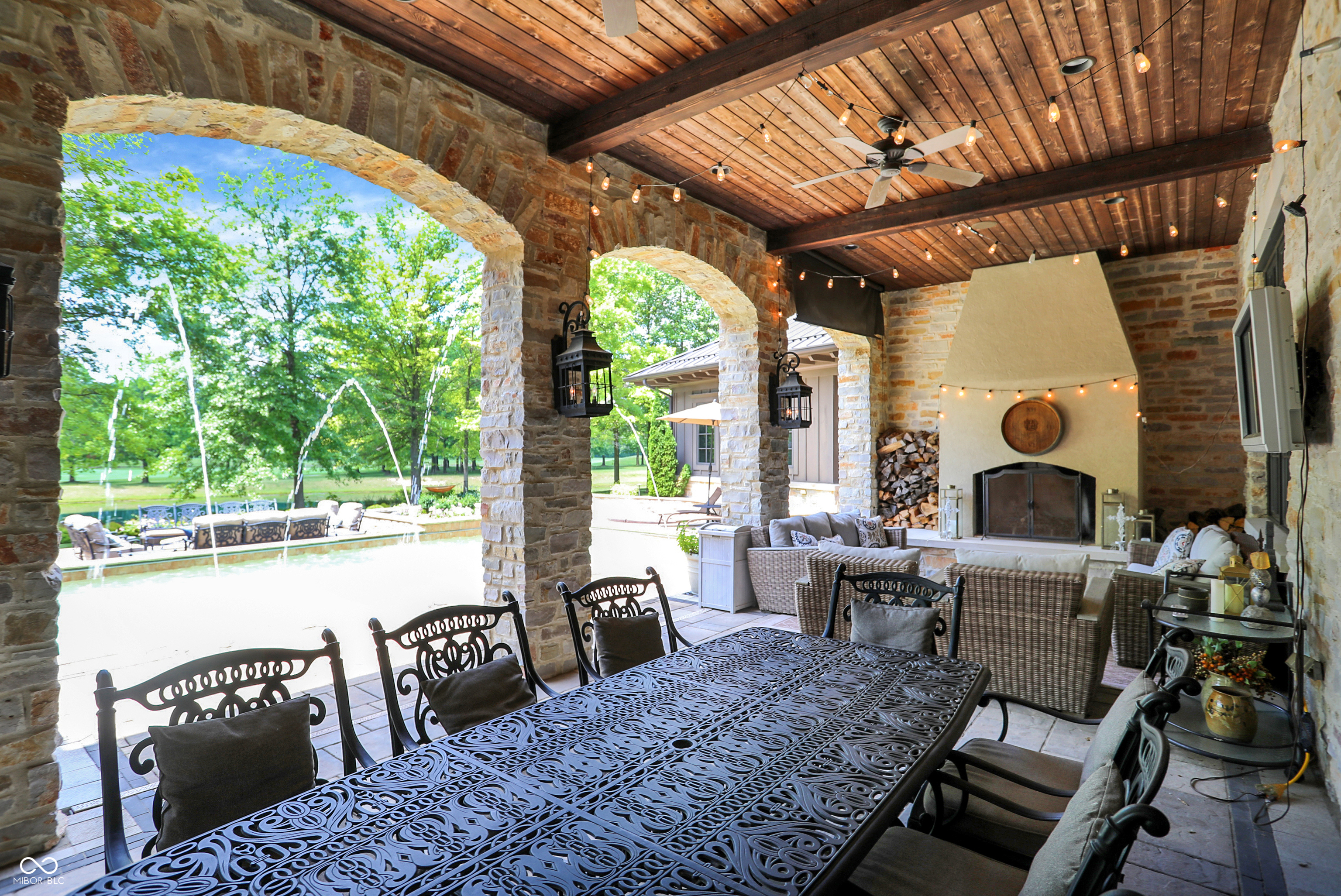15620 Hidden Oaks Court