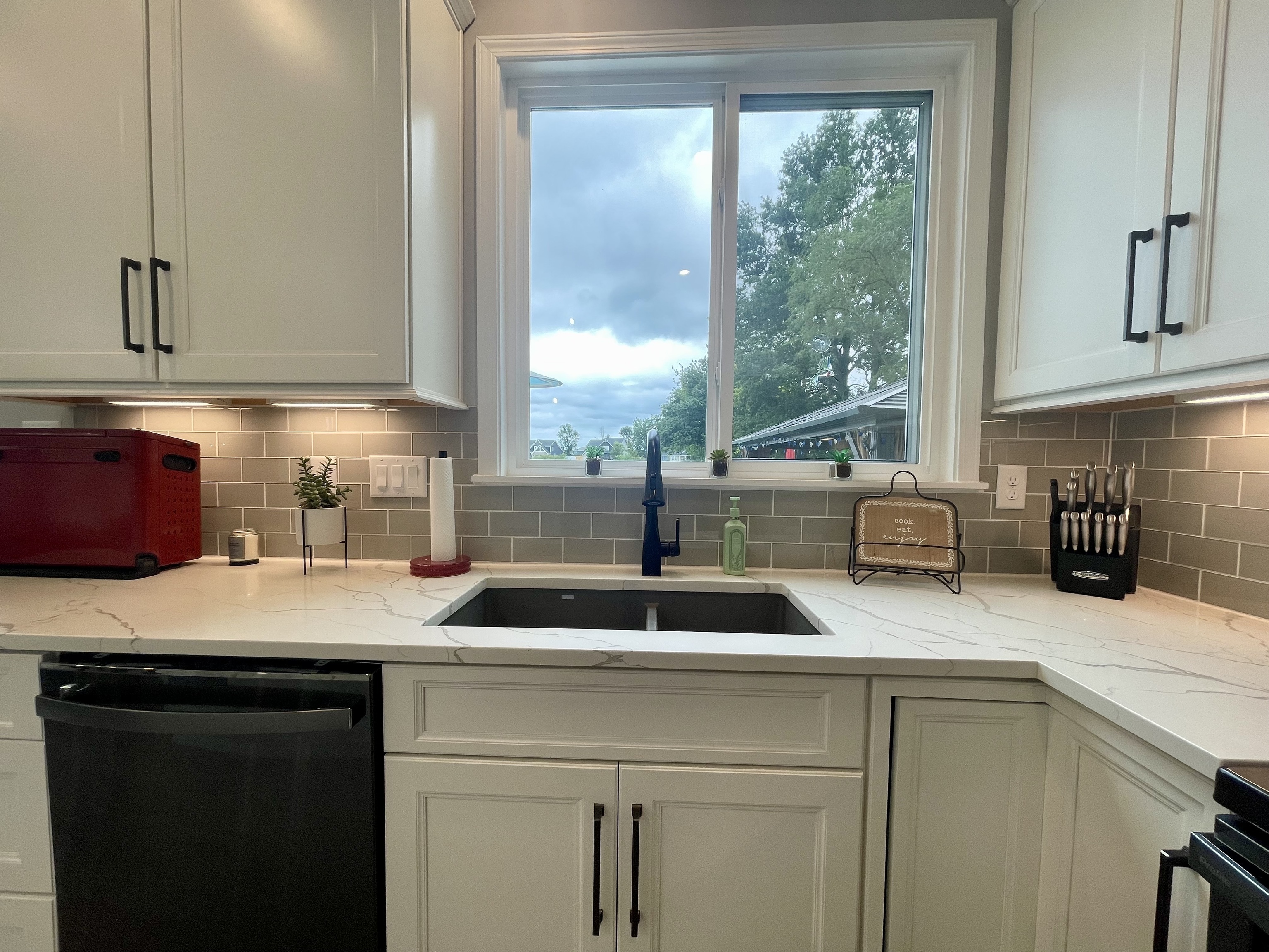 1081 Pond View Drive