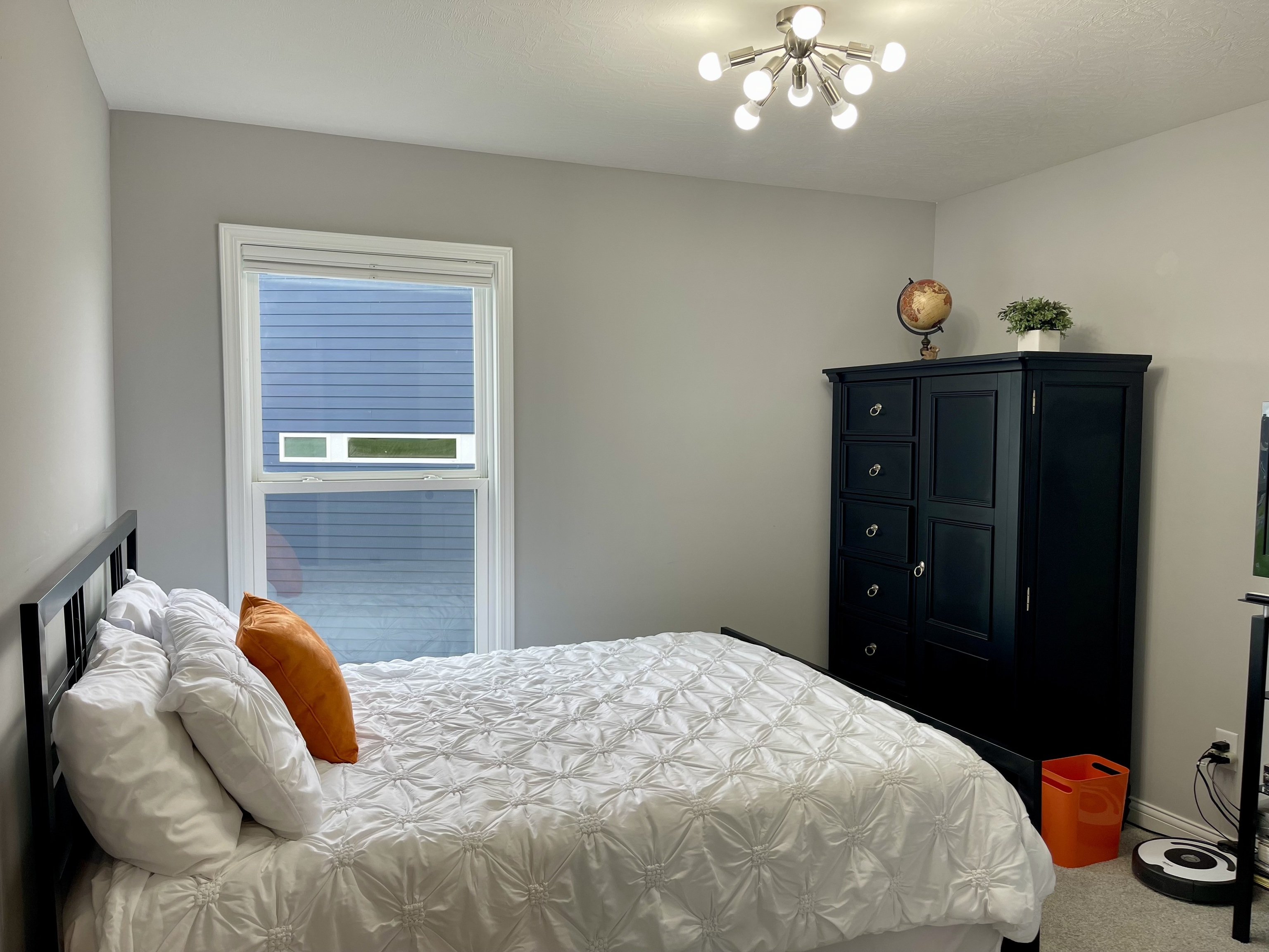 1081 Pond View Drive