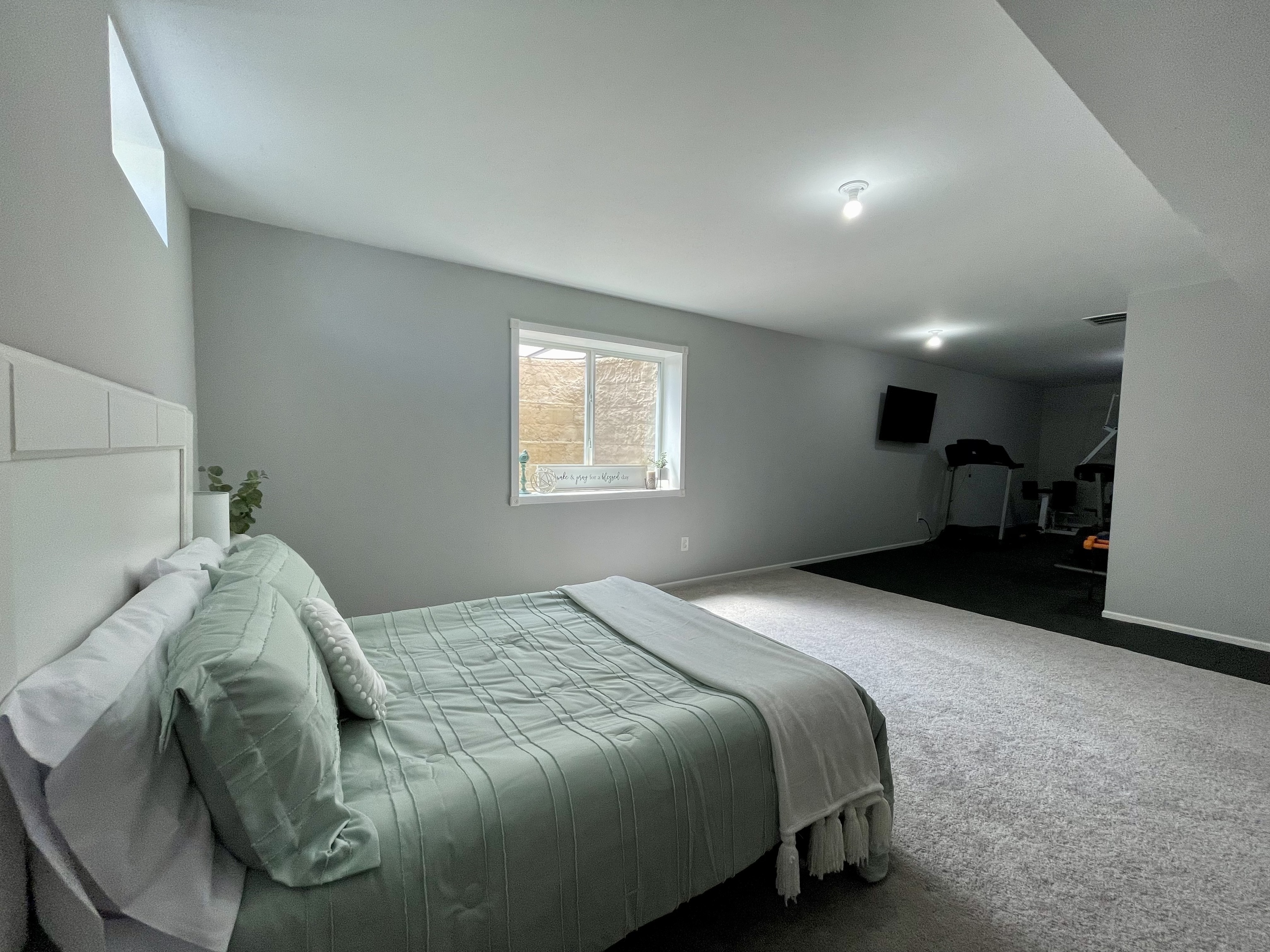 1081 Pond View Drive