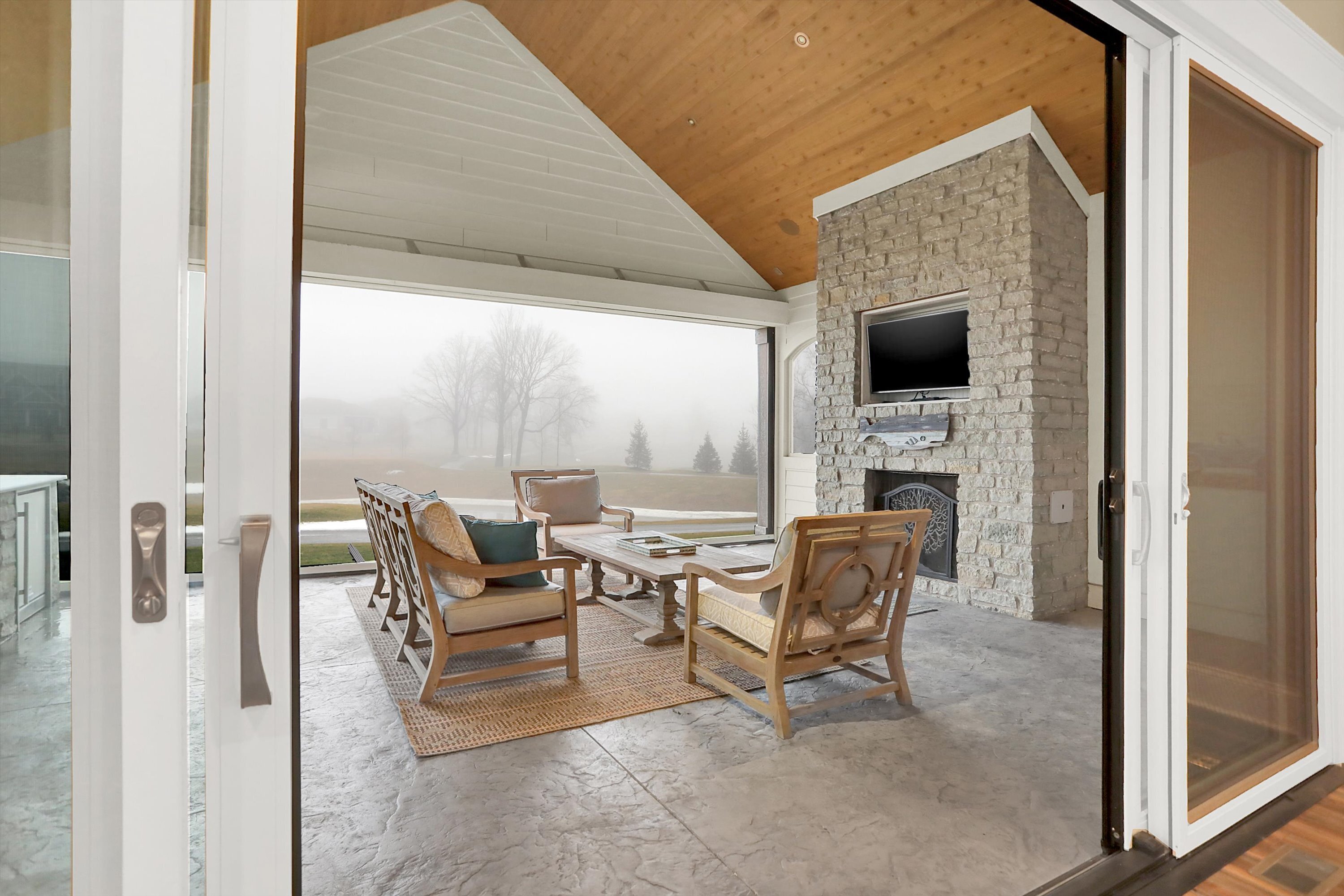 720 Chatham Hills Boulevard