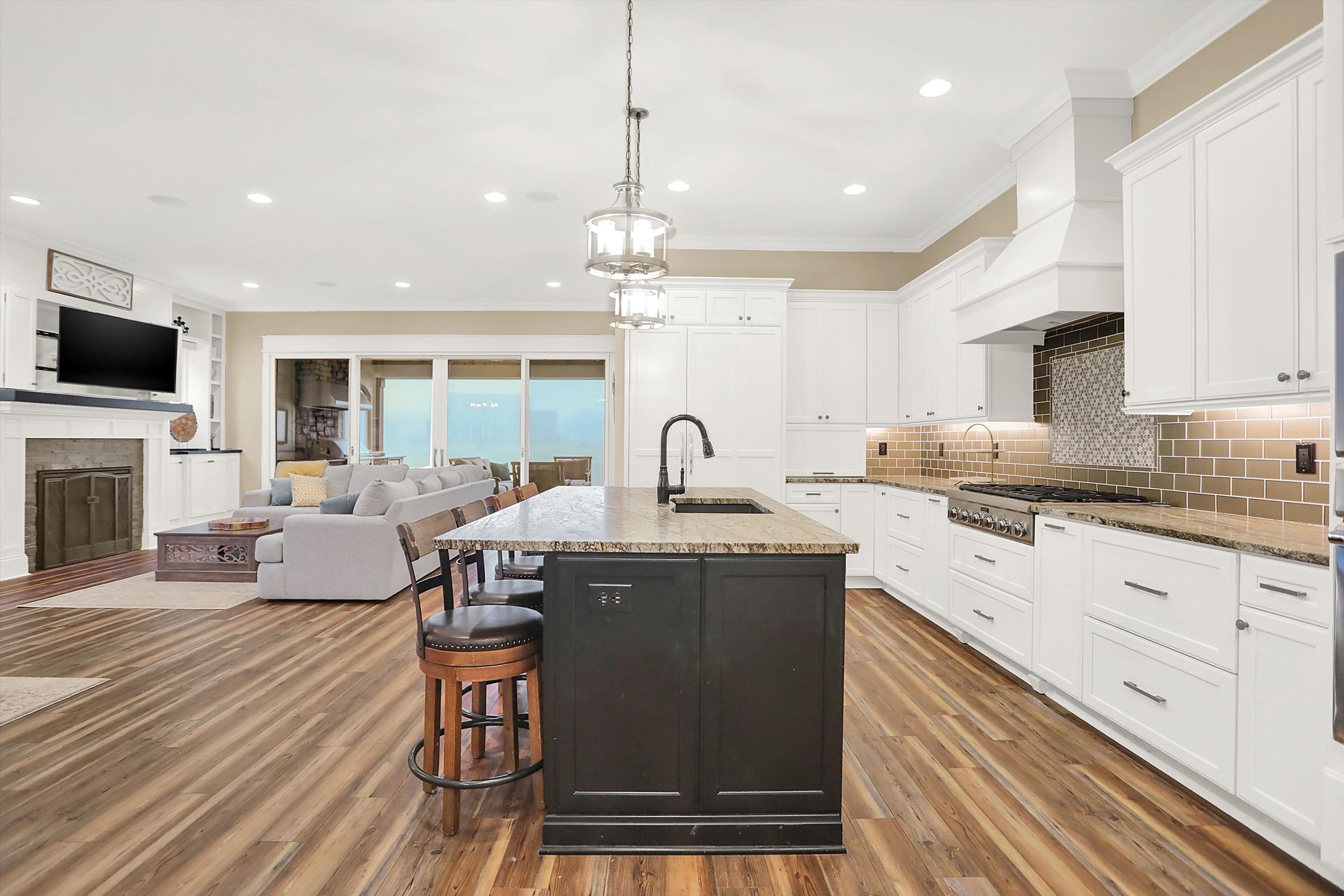 720 Chatham Hills Boulevard