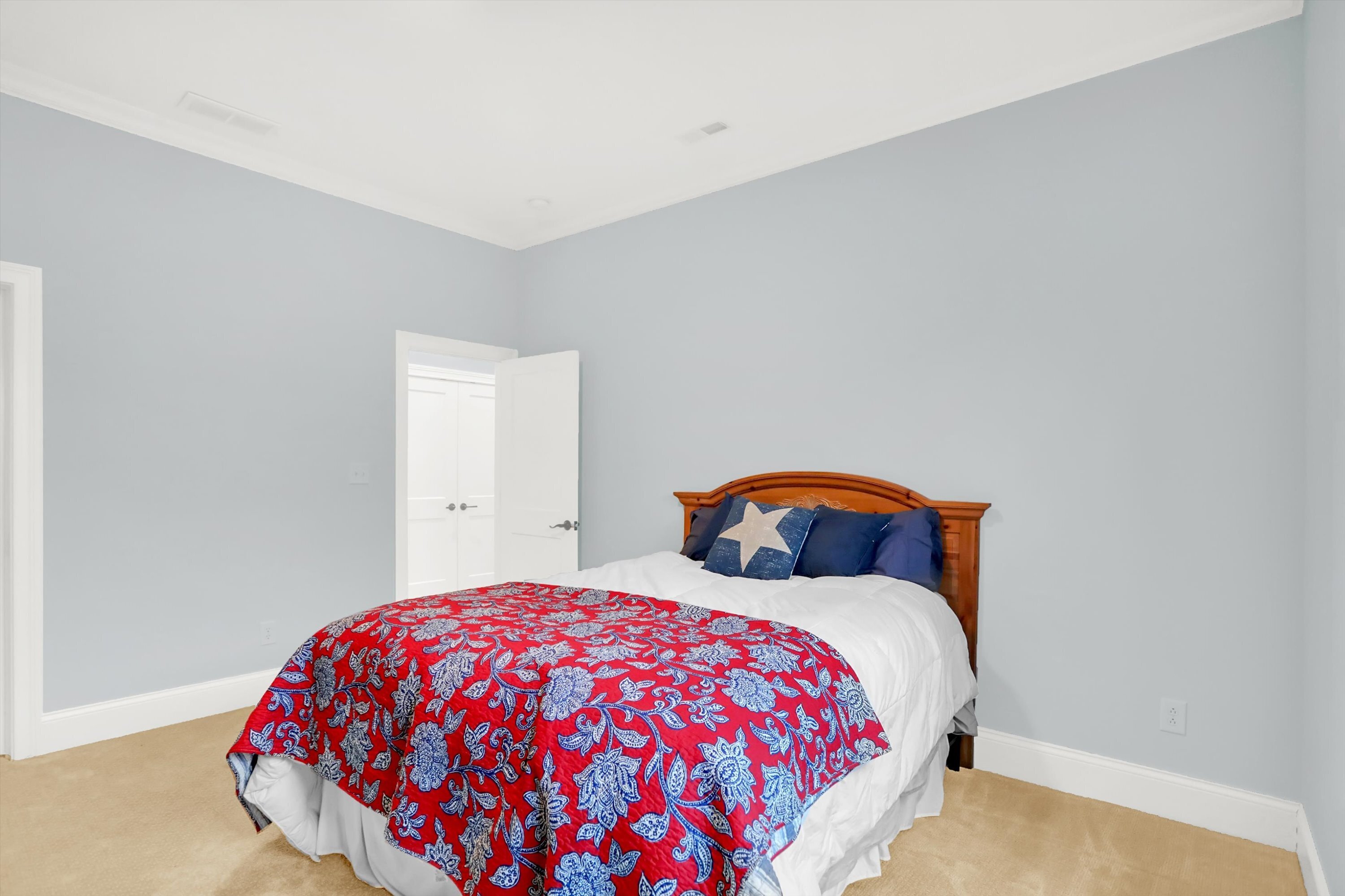 720 Chatham Hills Boulevard