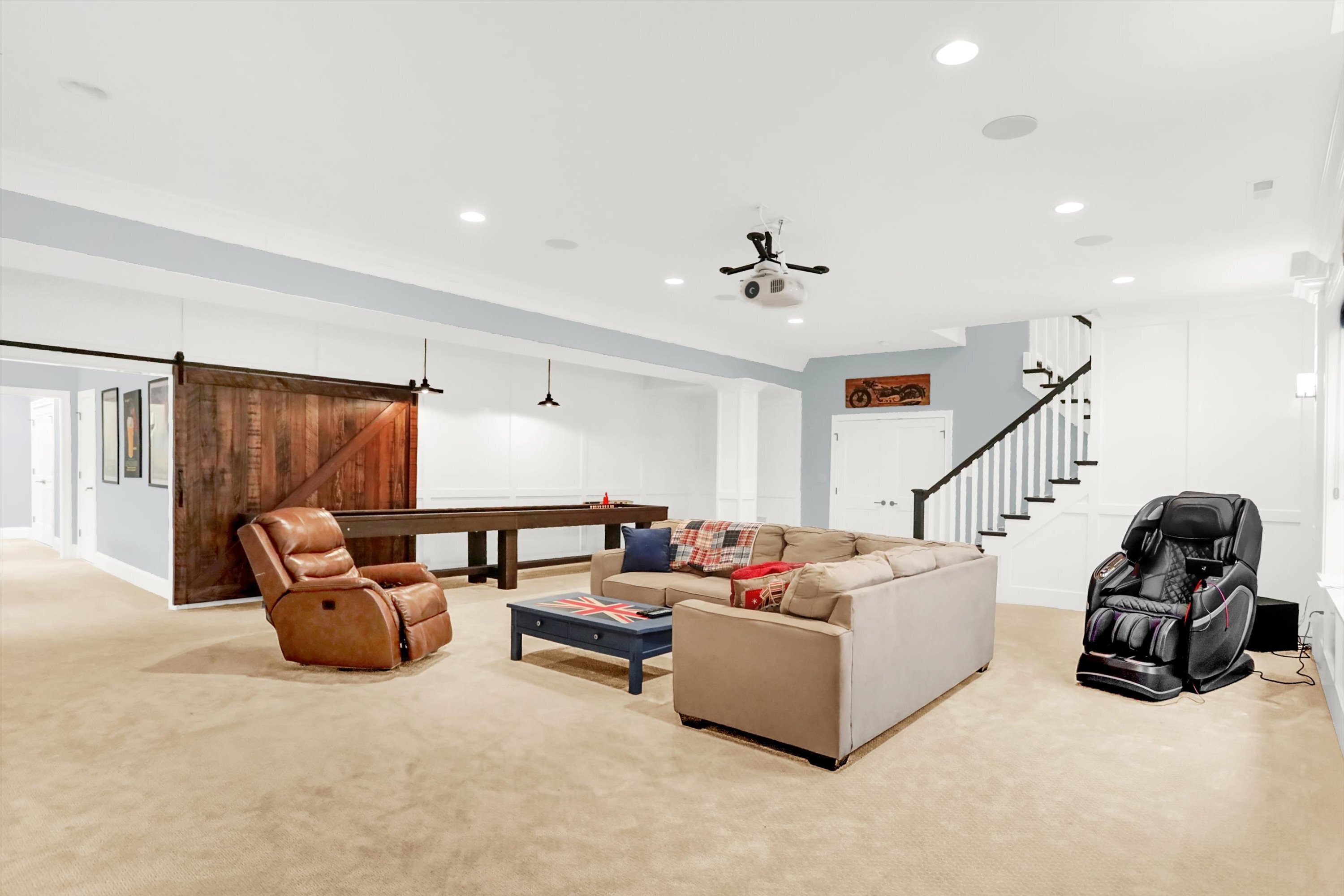 720 Chatham Hills Boulevard