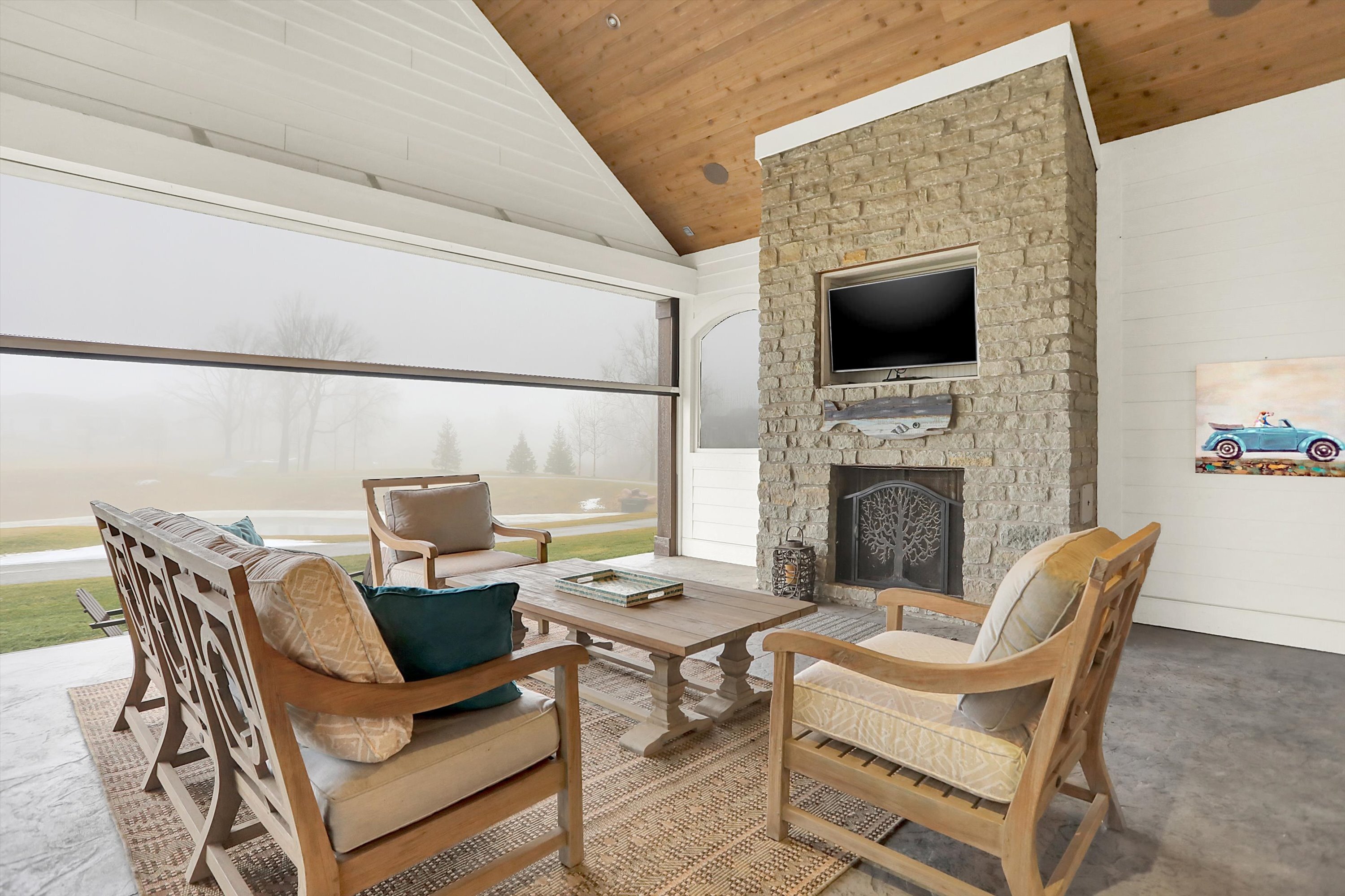 720 Chatham Hills Boulevard