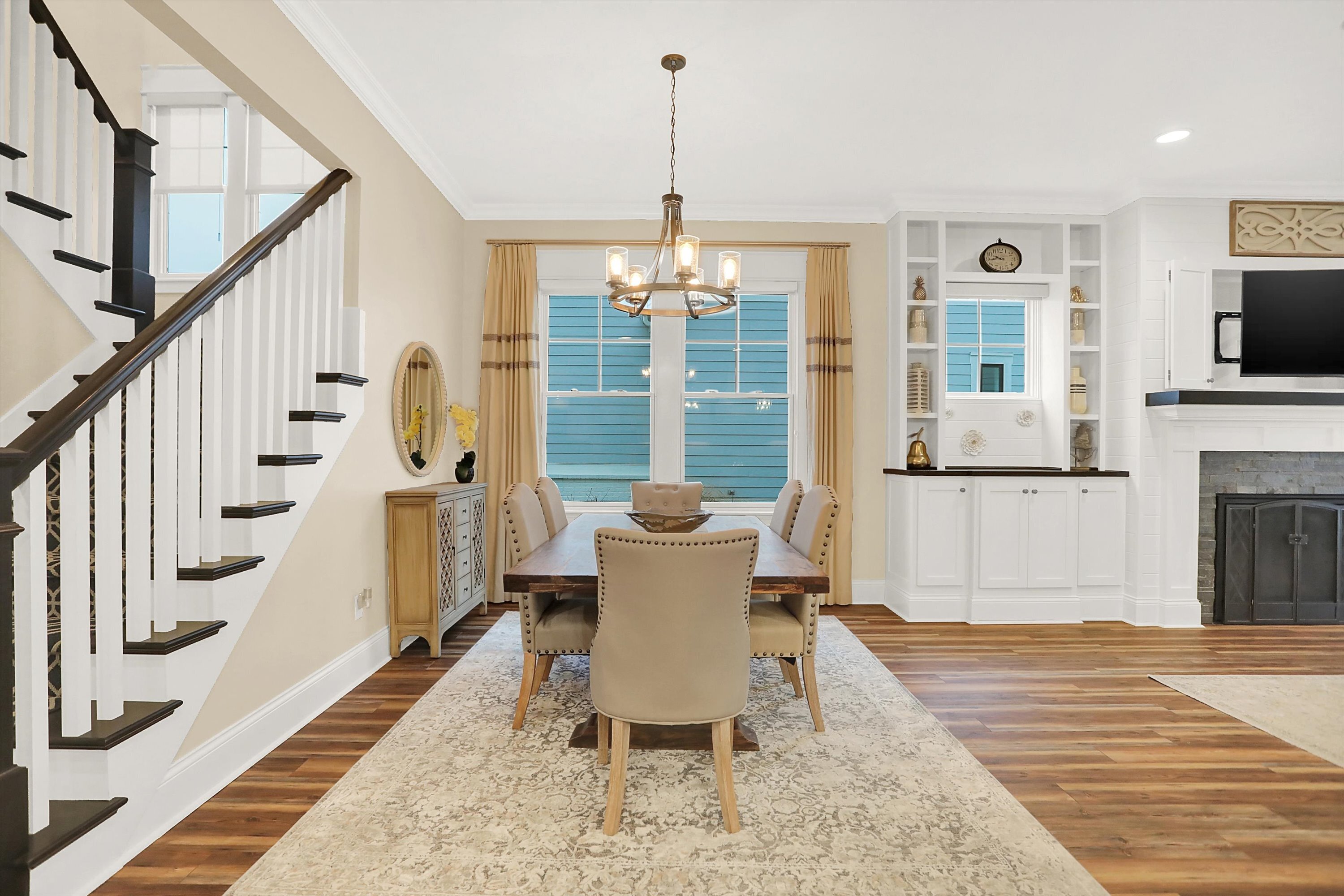 720 Chatham Hills Boulevard