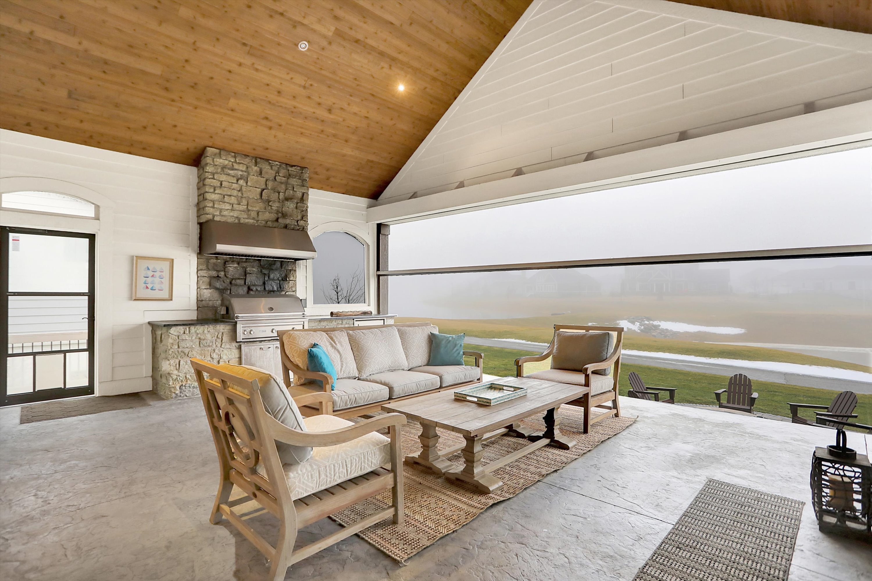 720 Chatham Hills Boulevard