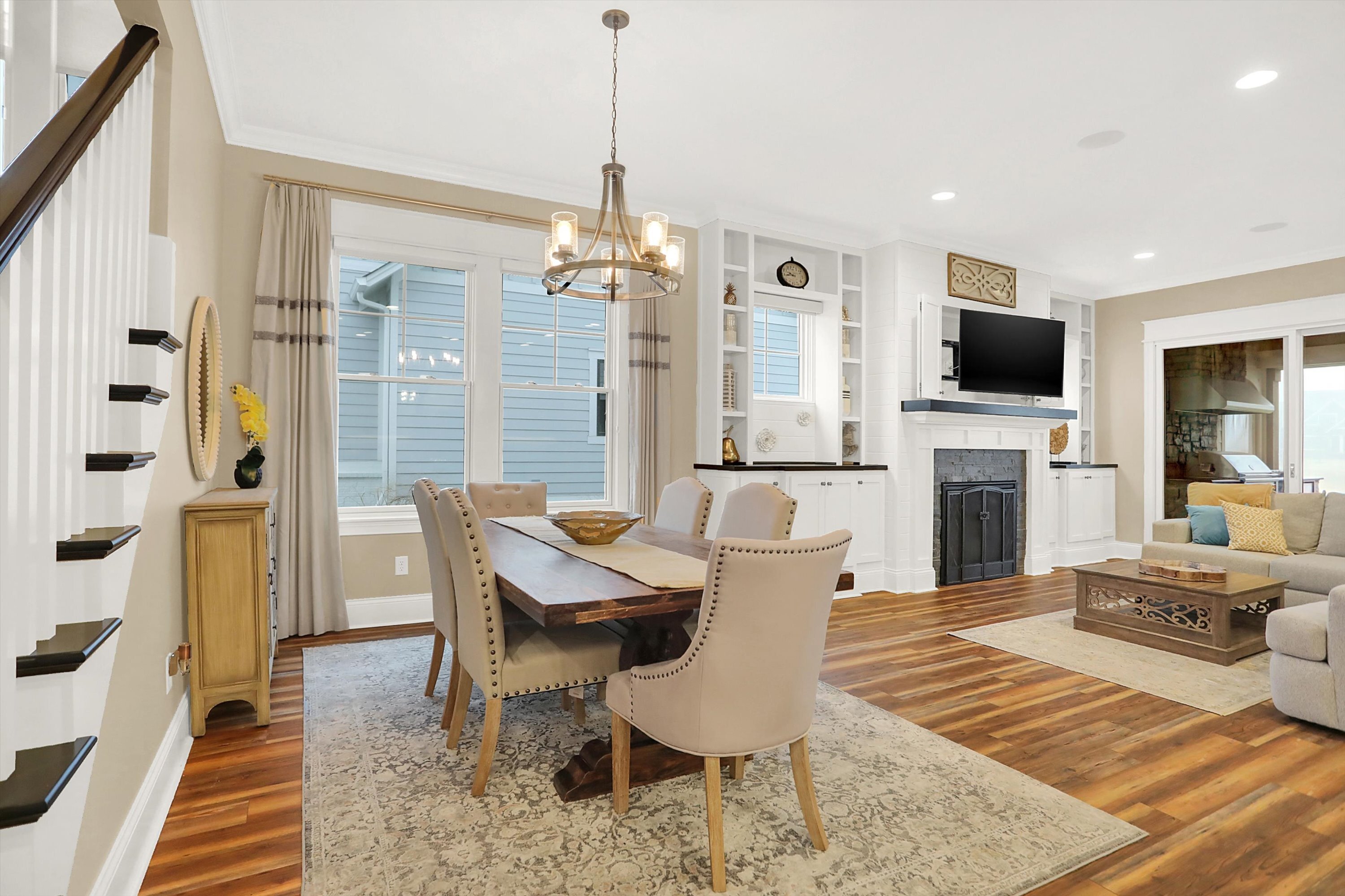 720 Chatham Hills Boulevard