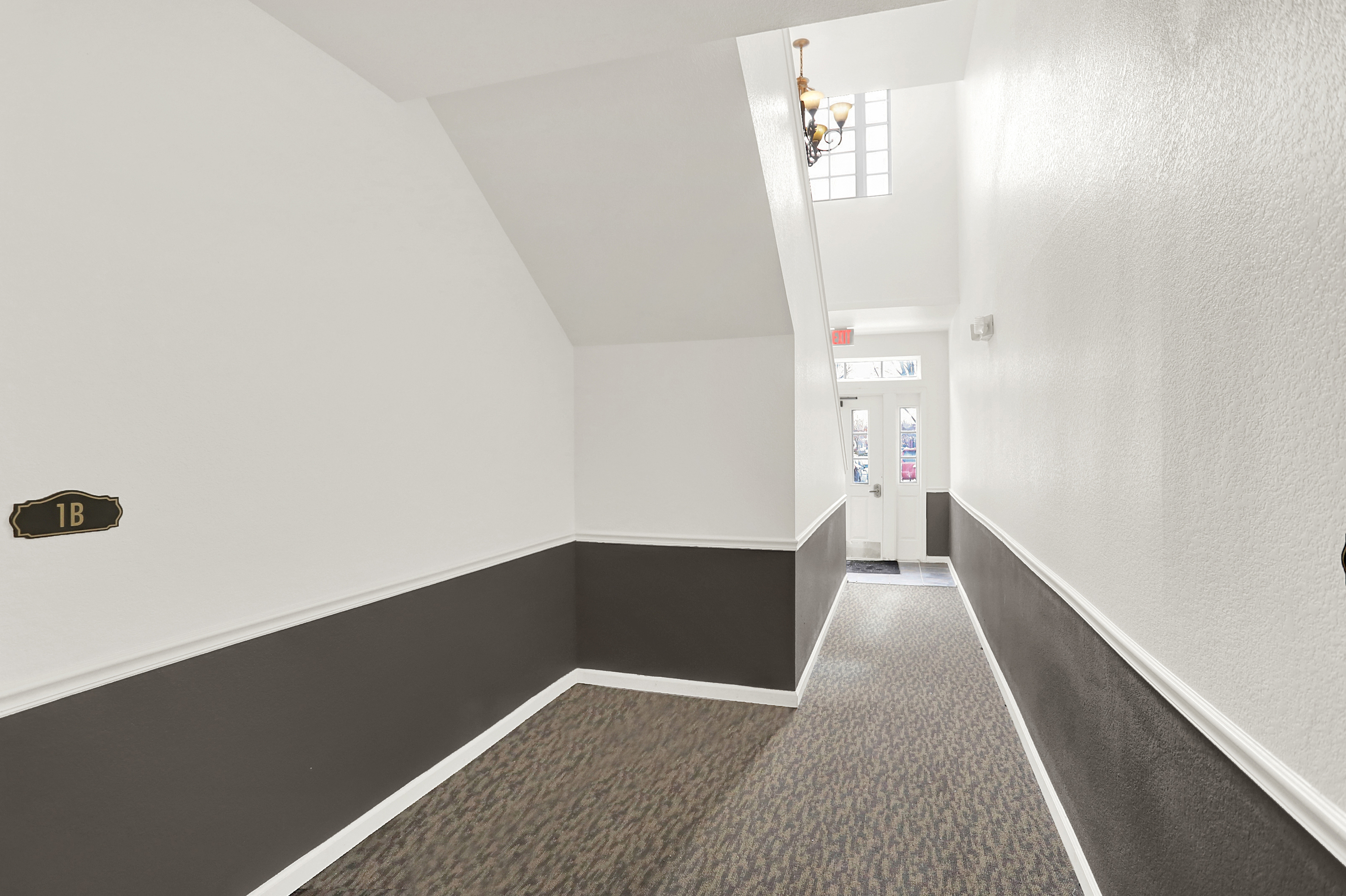 12926 University Crescent Unit: 1A