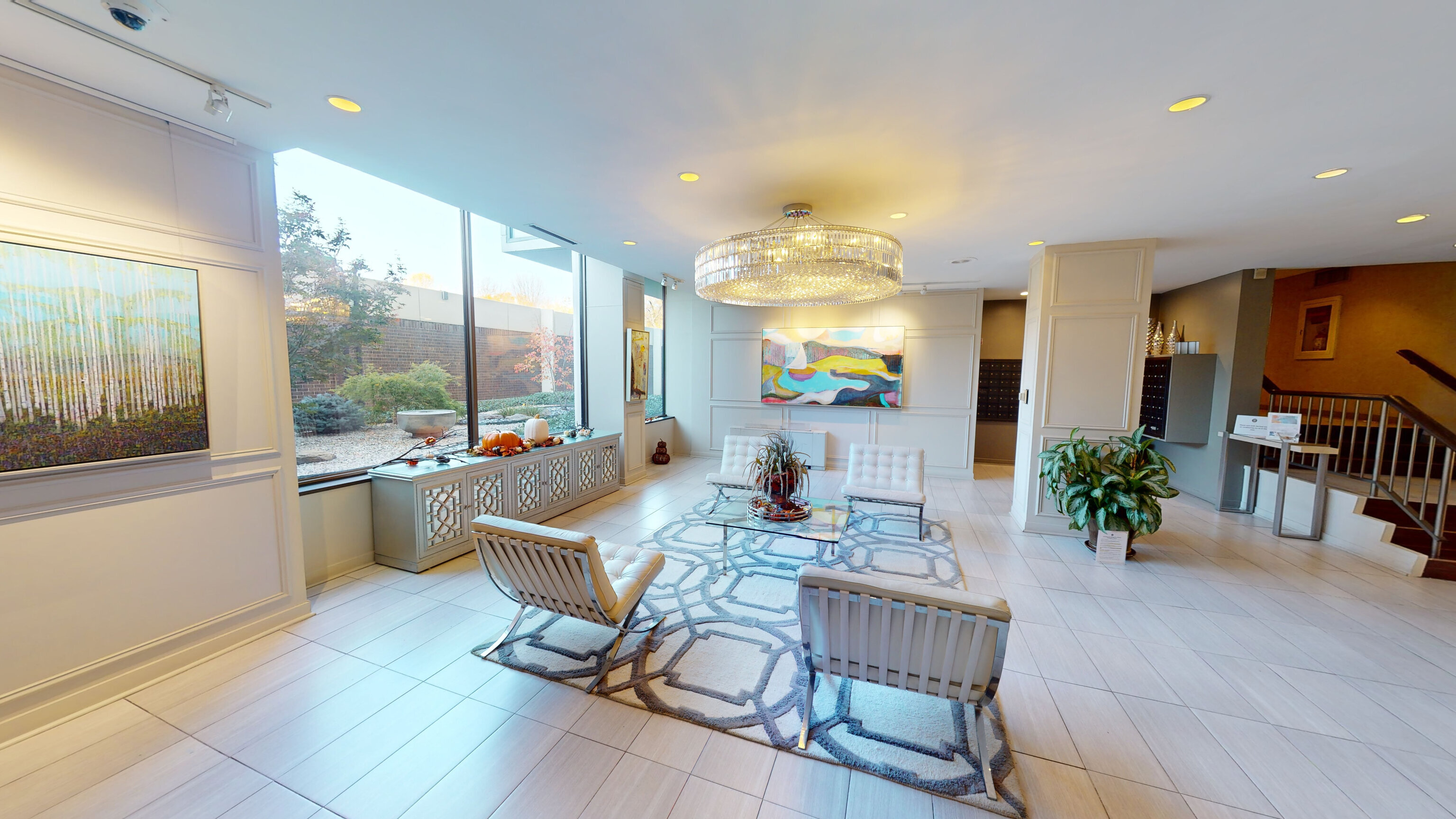 4000 N Meridian Street Unit: 8A