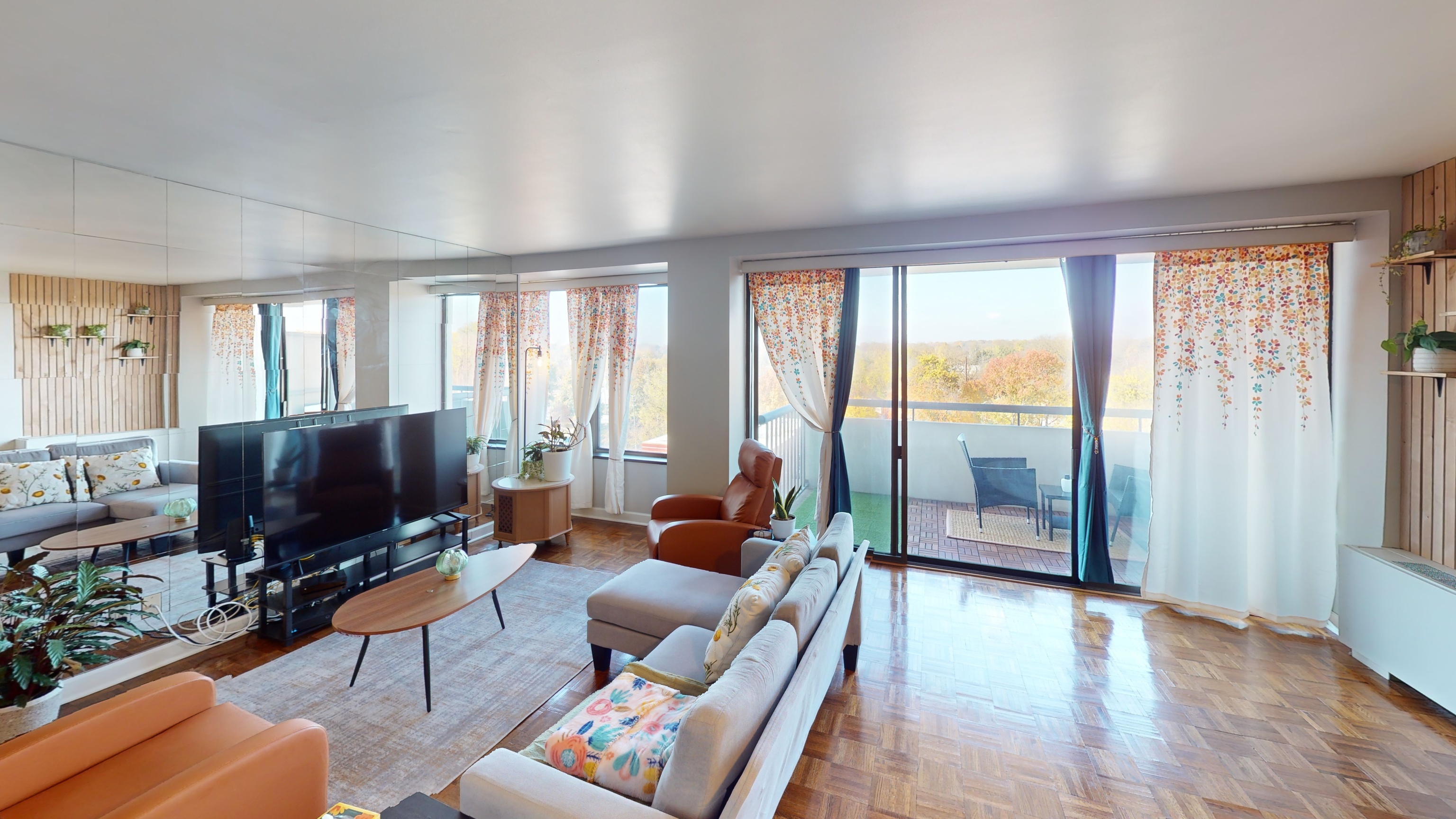 4000 N Meridian Street Unit: 8A