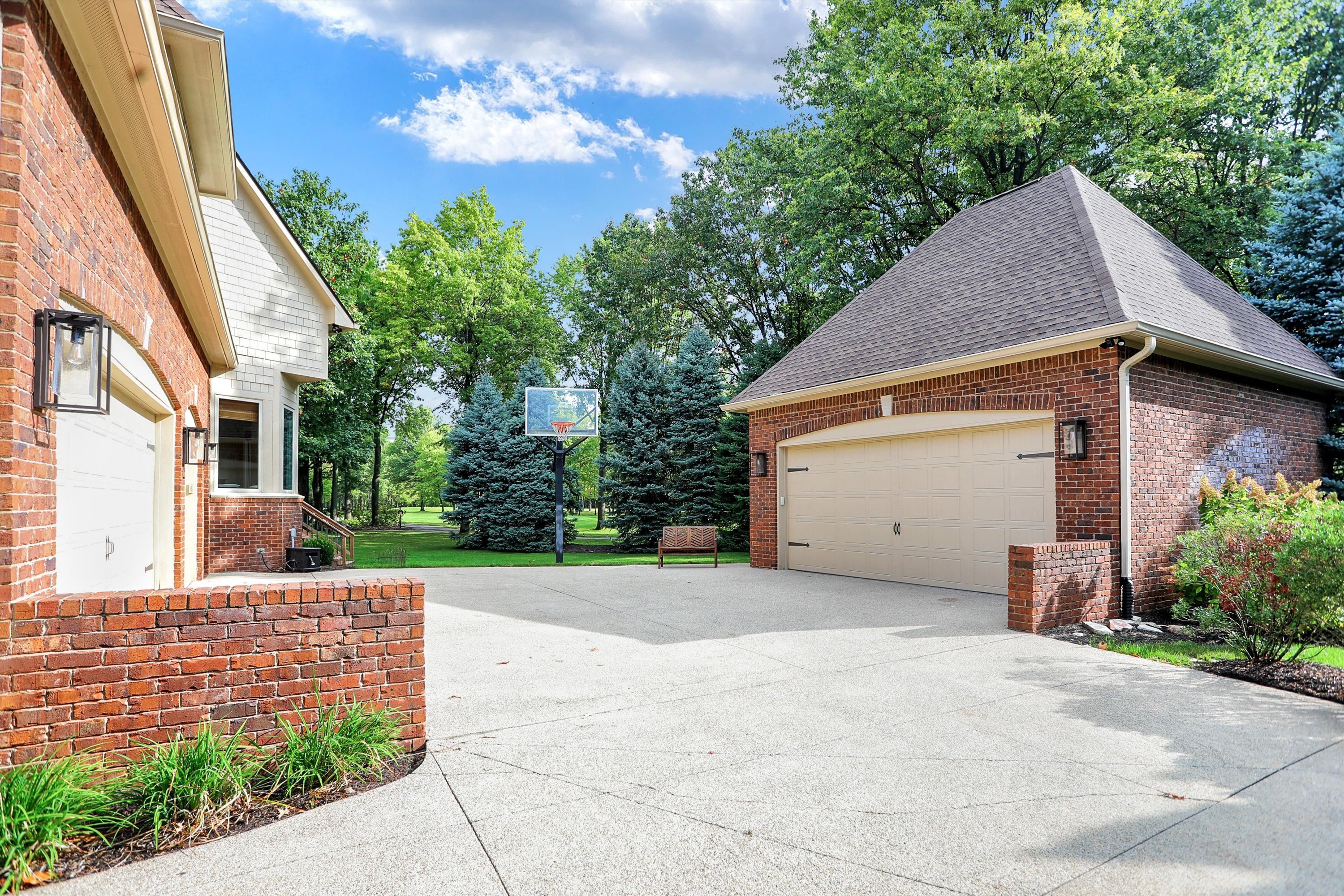 15394 Whistling Lane