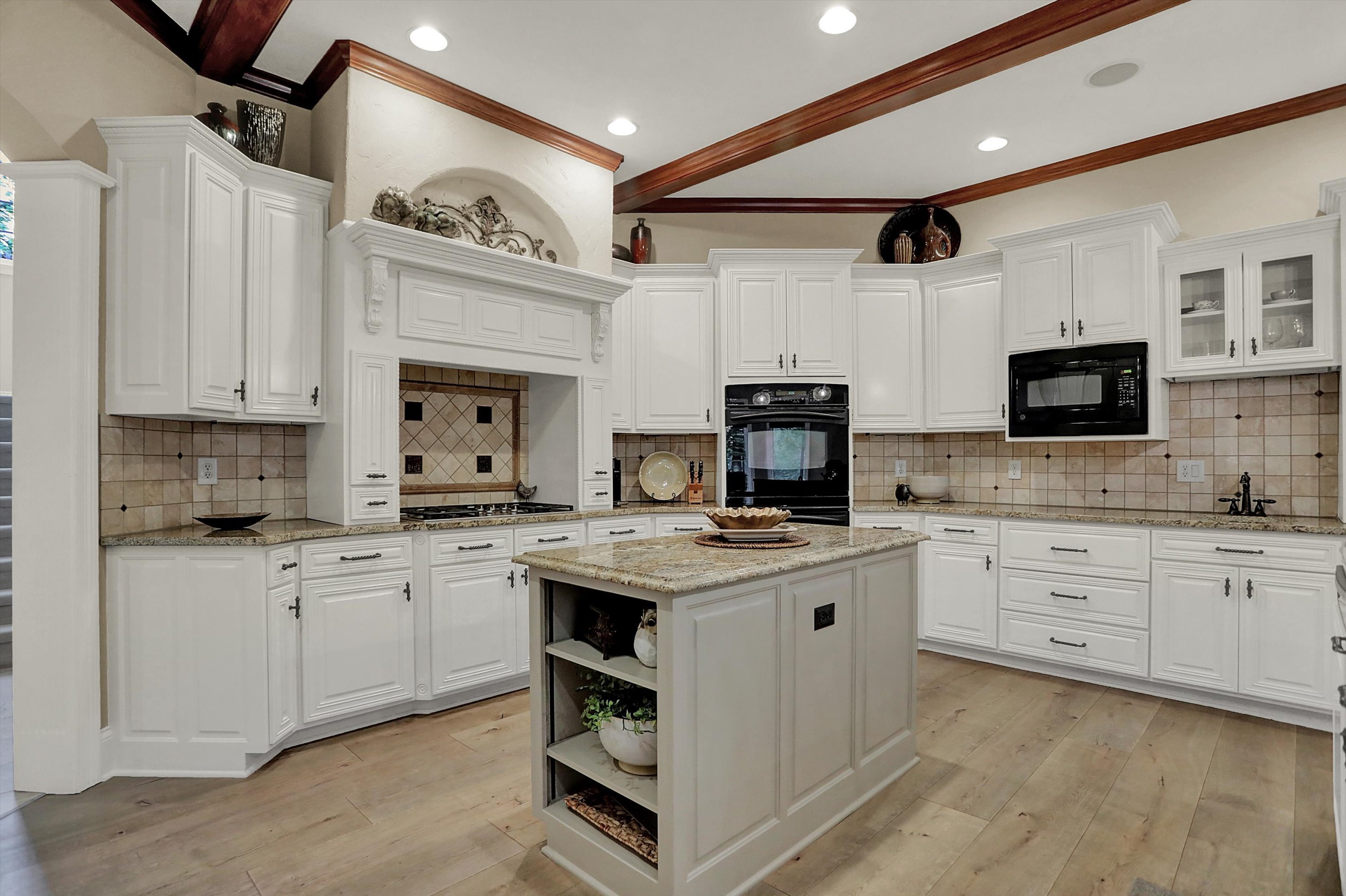 15394 Whistling Lane