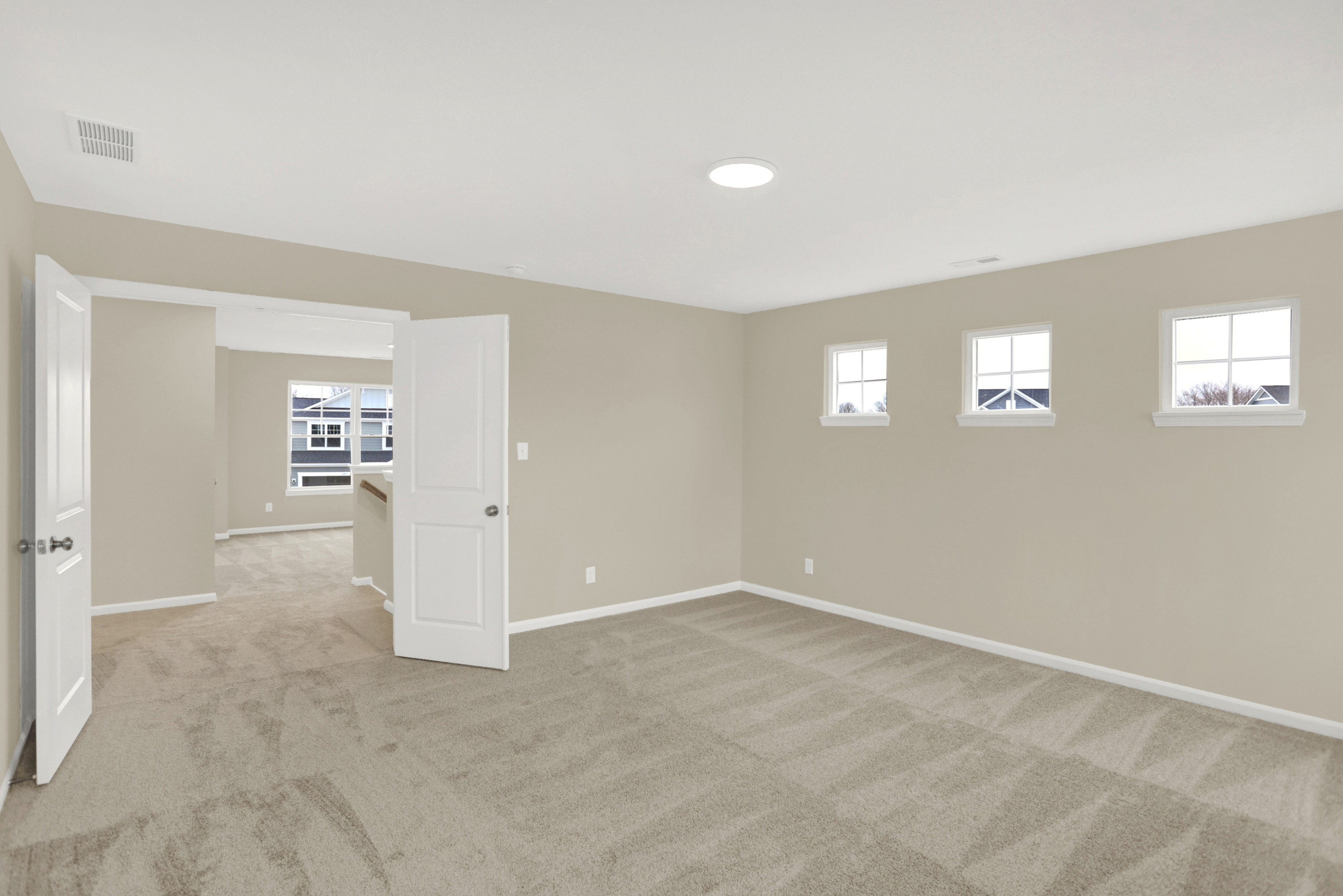 3962 Railhead Avenue