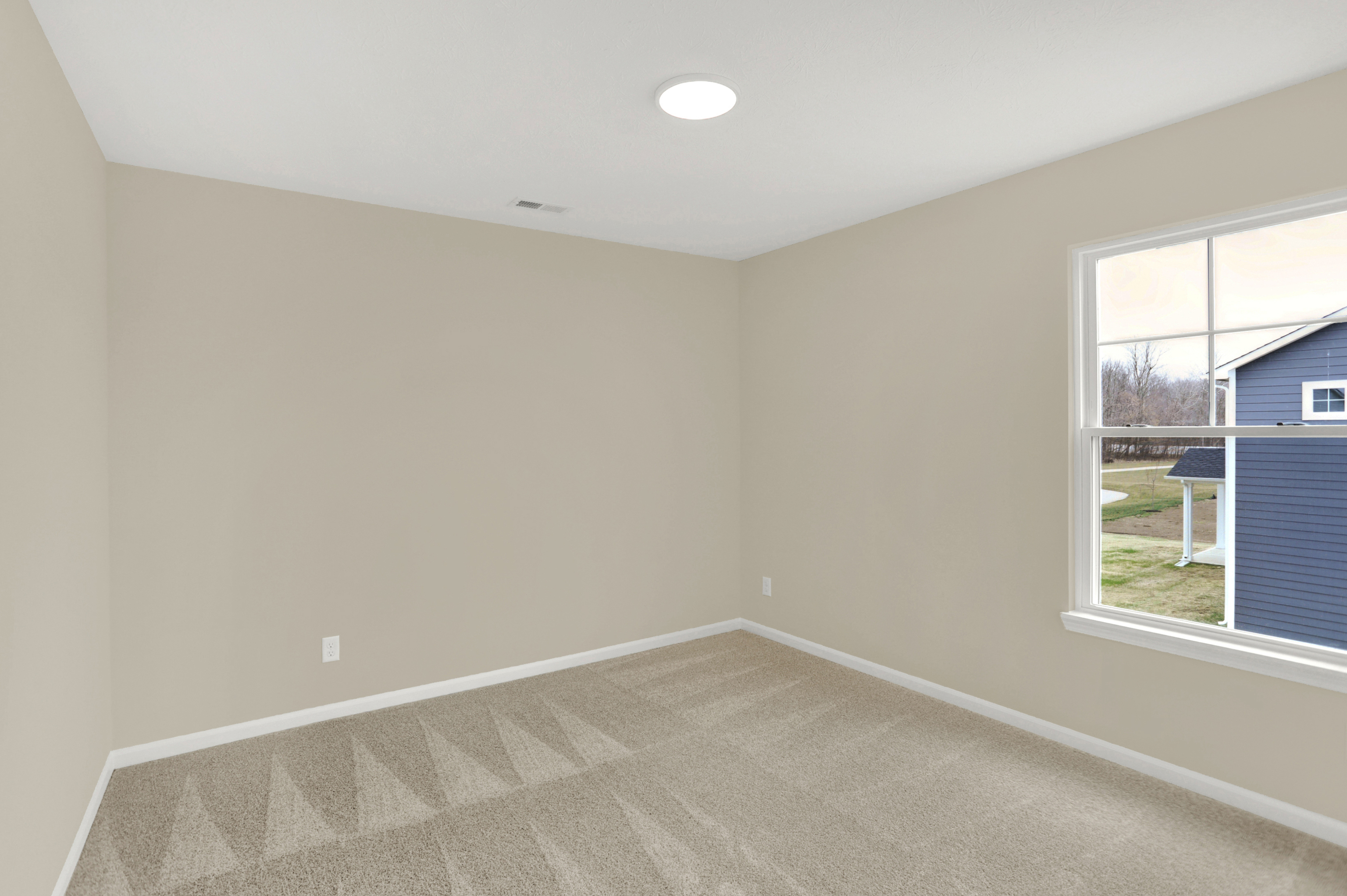 3962 Railhead Avenue