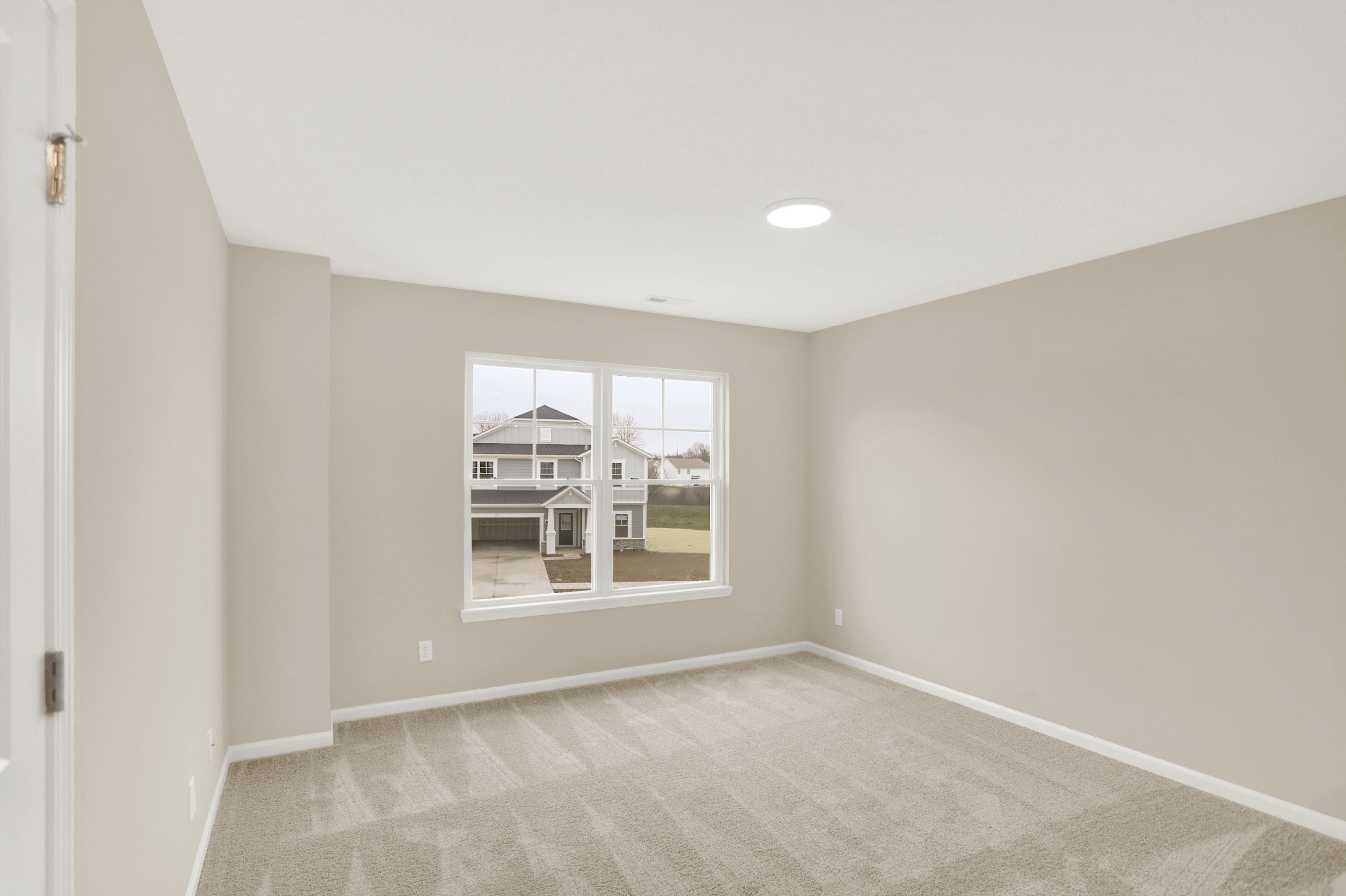 3962 Railhead Avenue