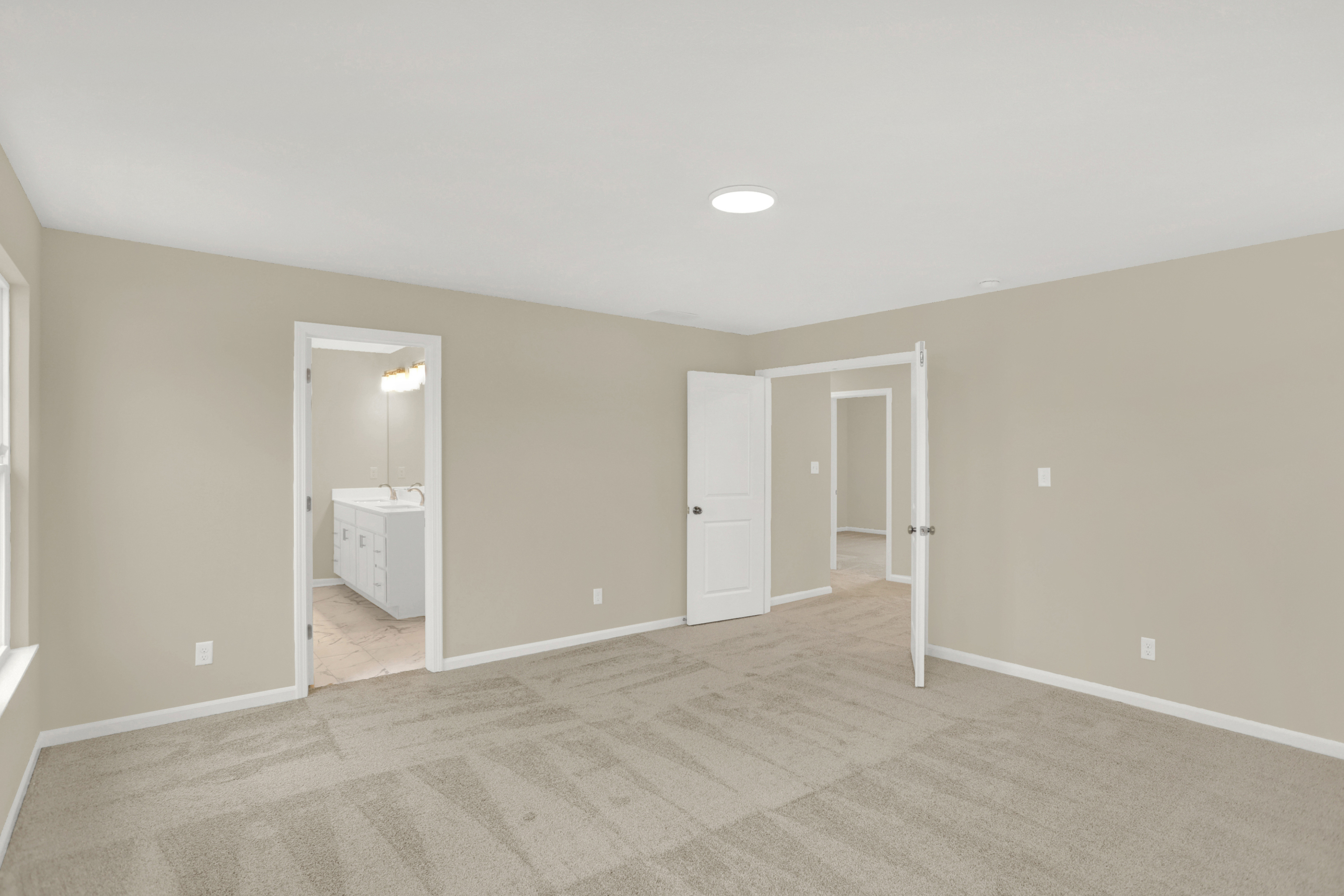 3962 Railhead Avenue