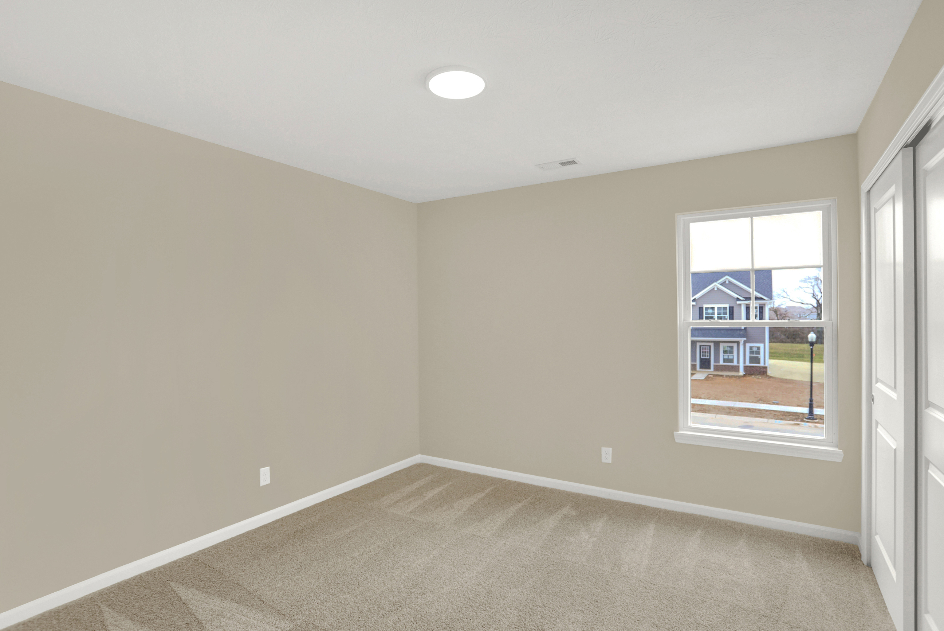 3962 Railhead Avenue