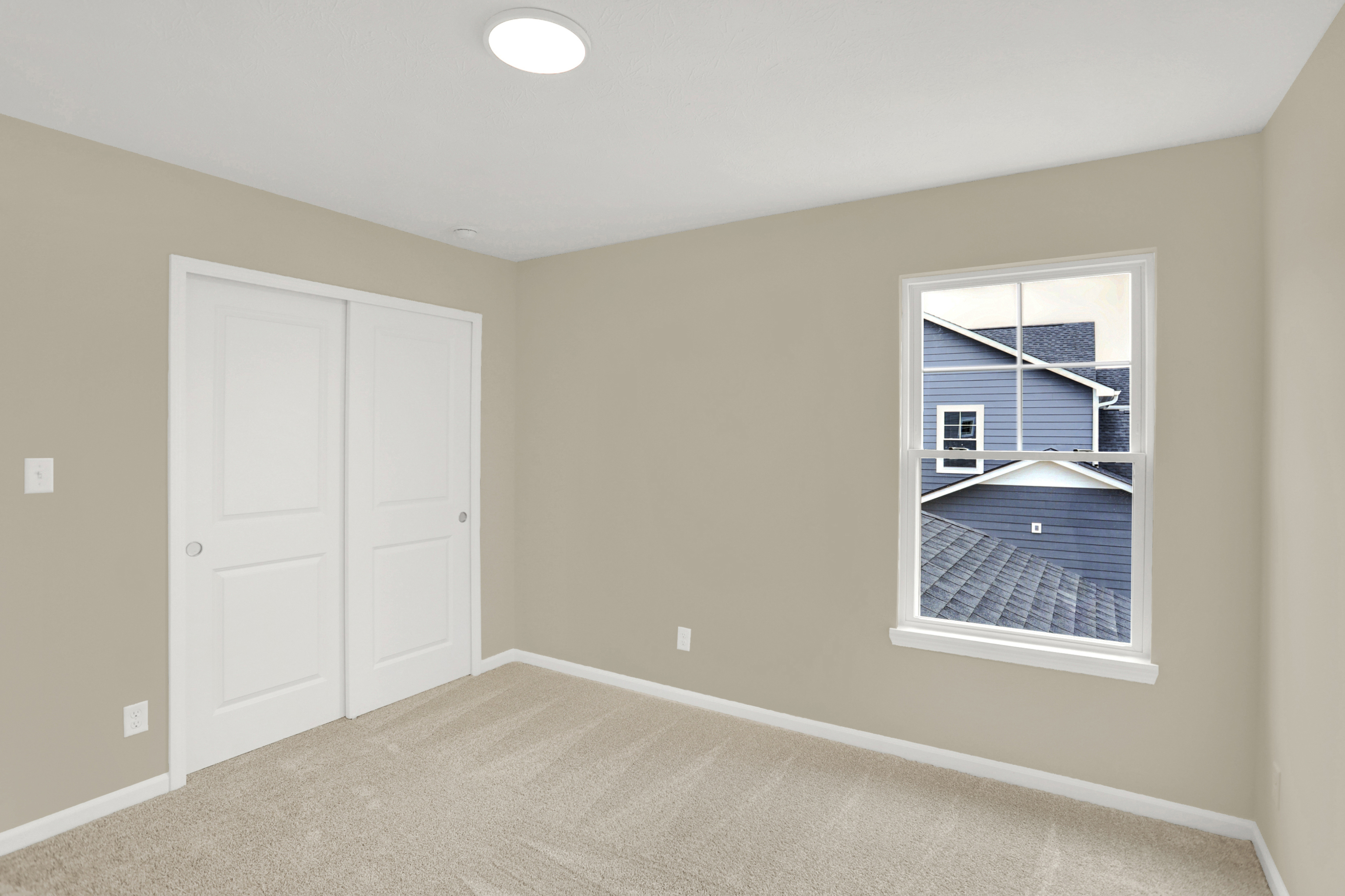 3962 Railhead Avenue