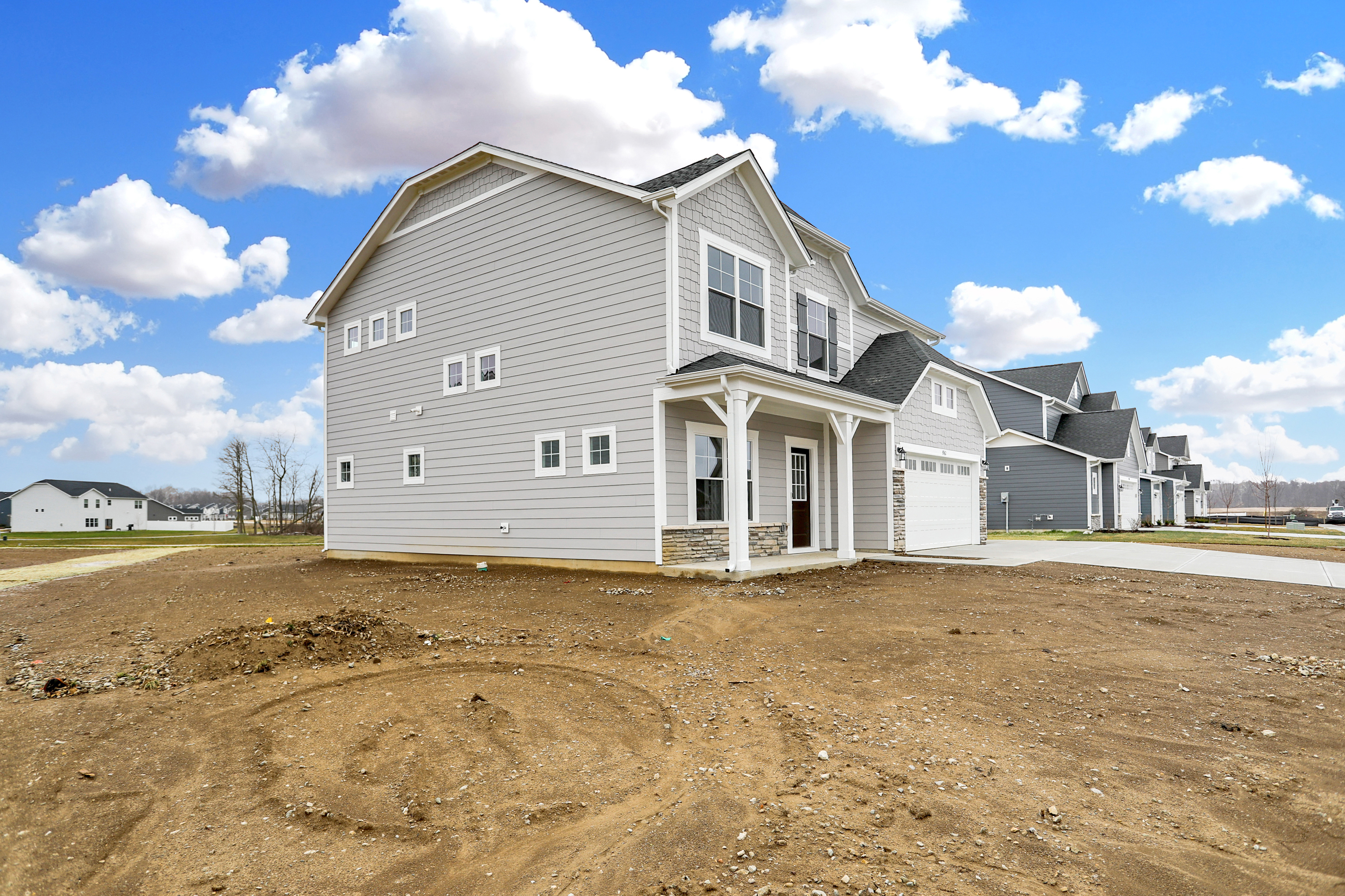 3962 Railhead Avenue