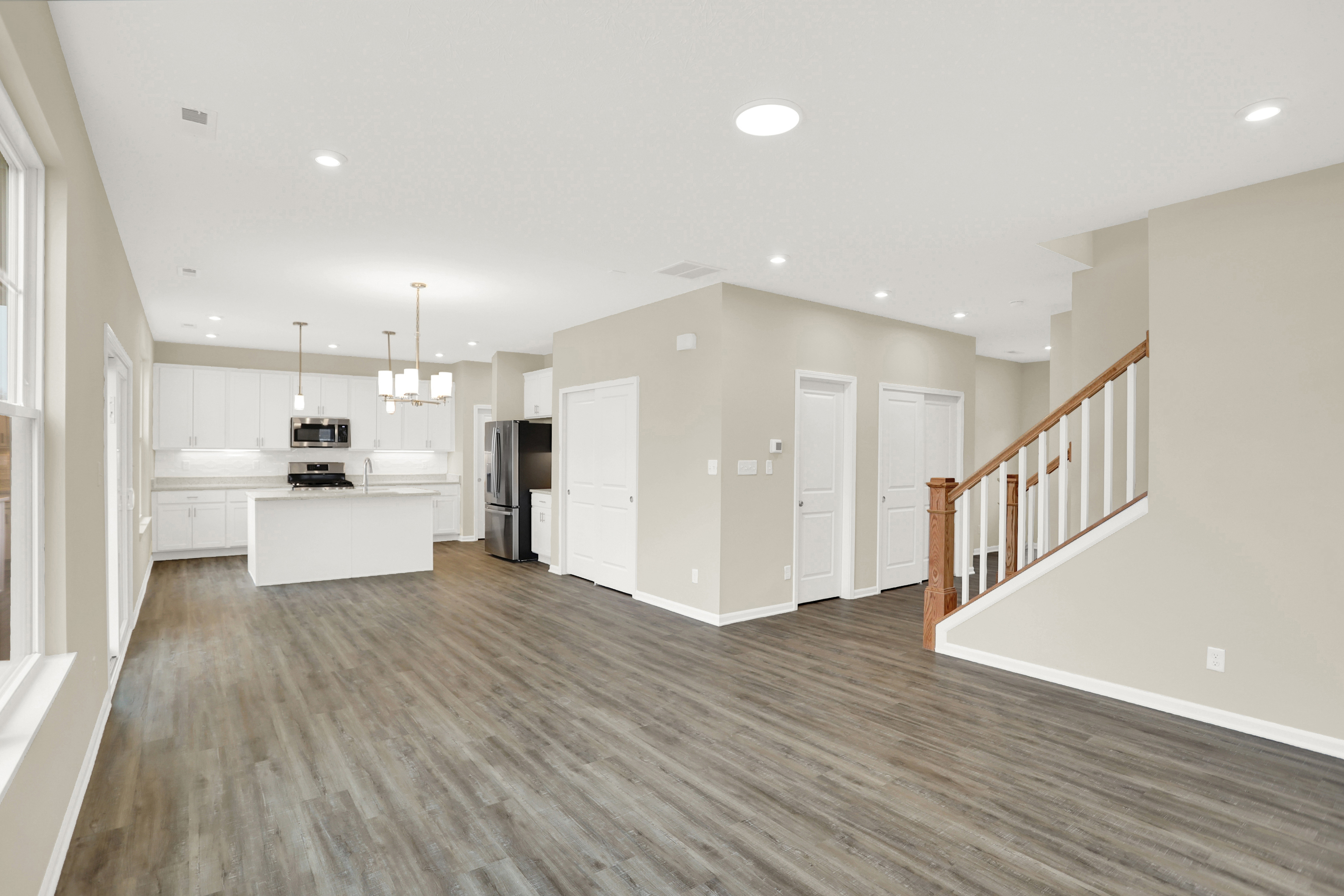 3962 Railhead Avenue