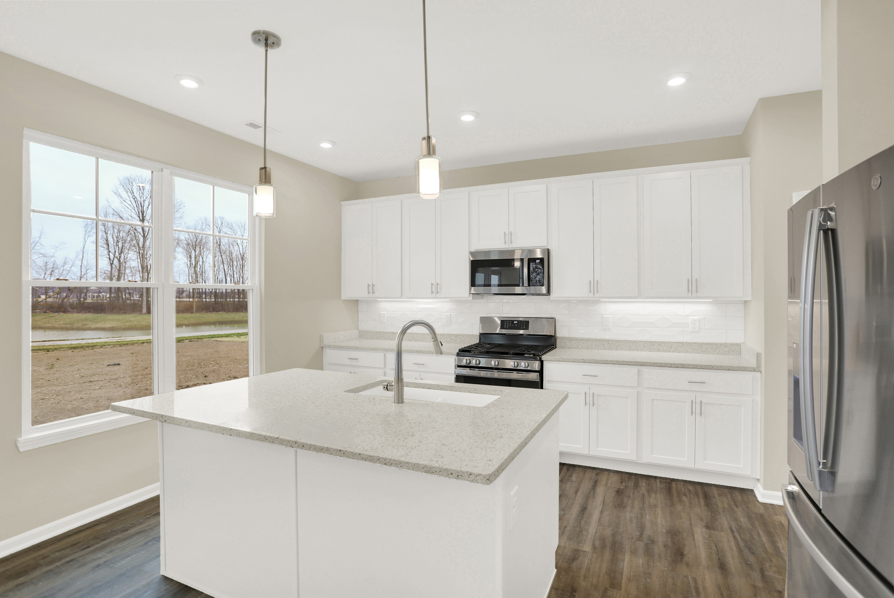 3962 Railhead Avenue