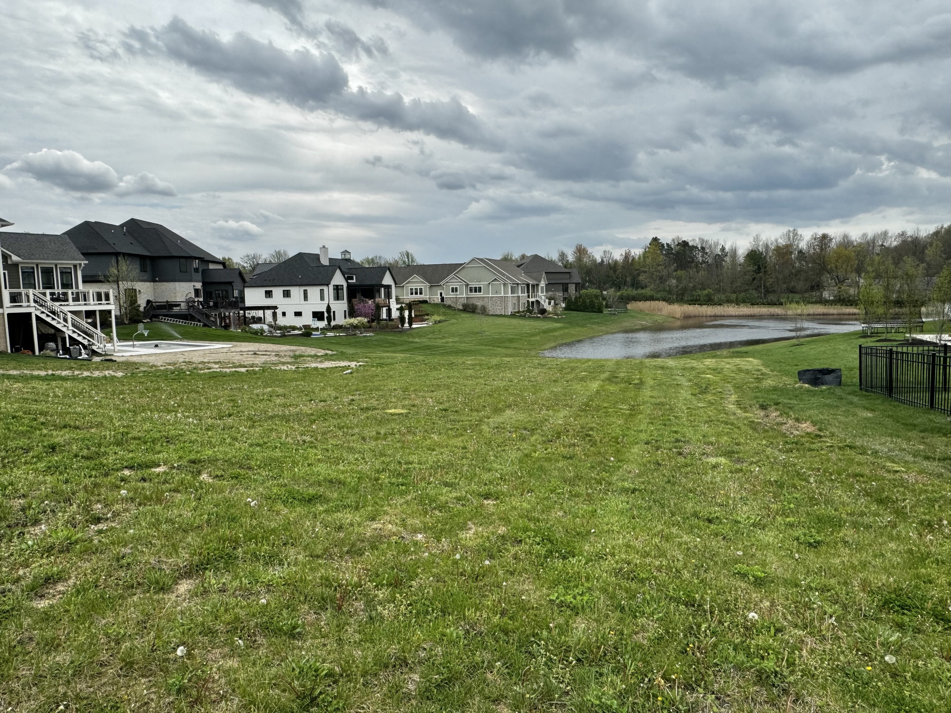 4497 Sparkling Water Way