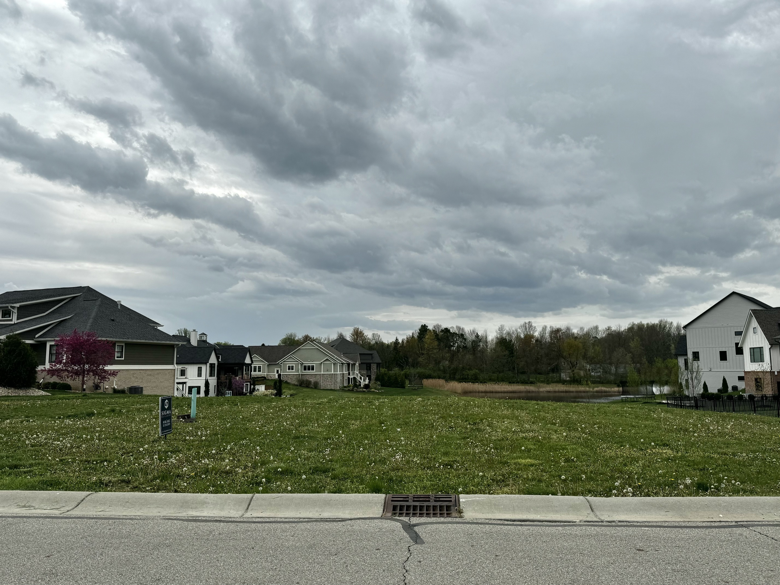 4497 Sparkling Water Way