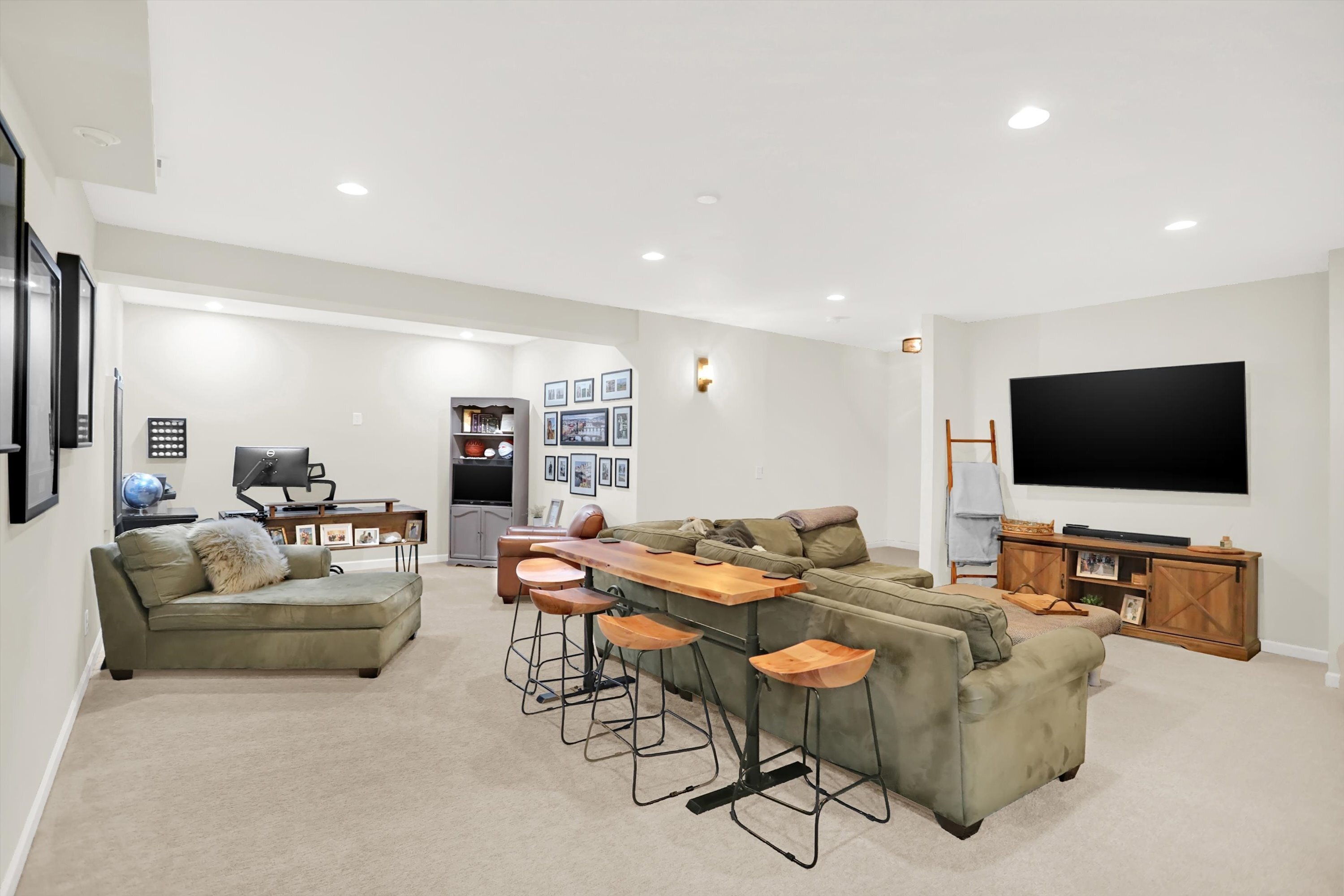 15325 Holcombe Drive