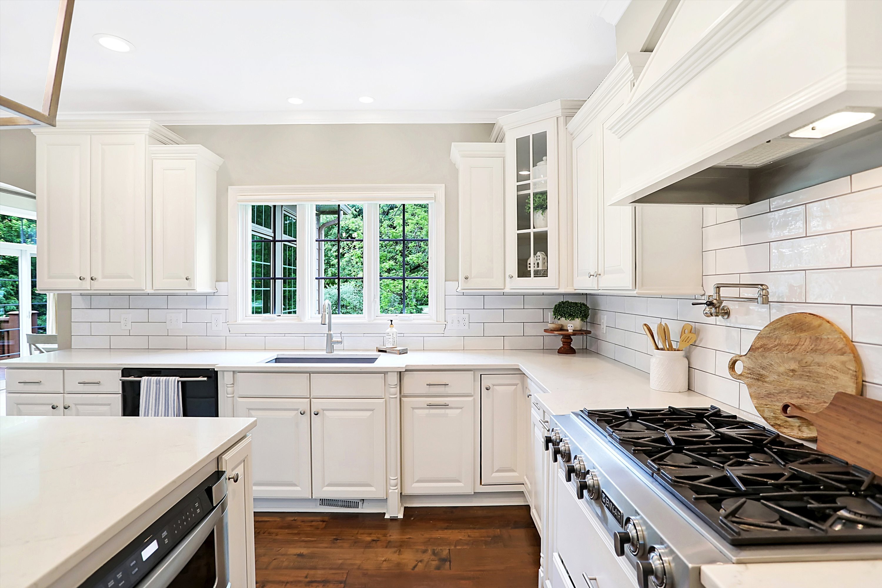 6482 Braemar Avenue N