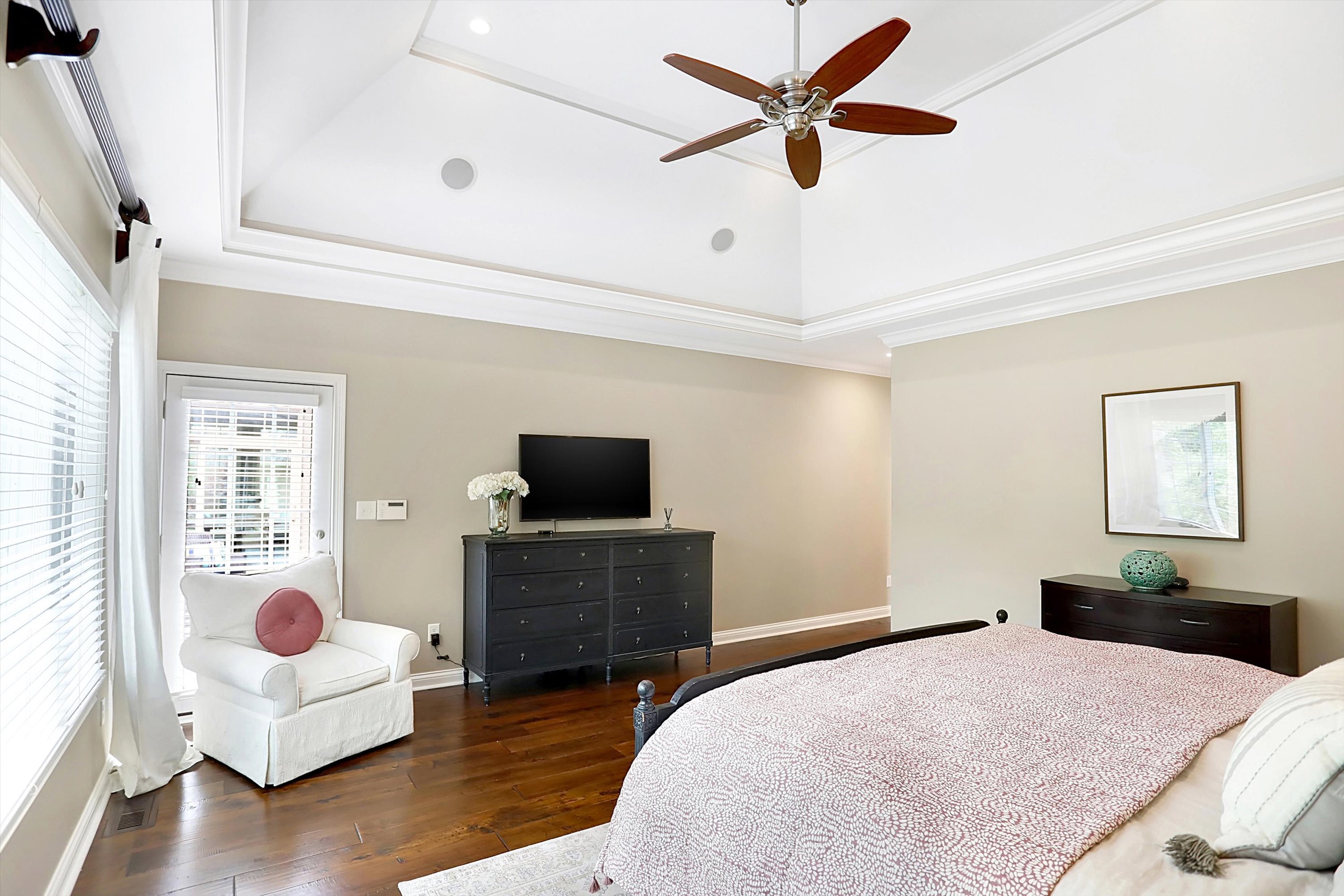 6482 Braemar Avenue N