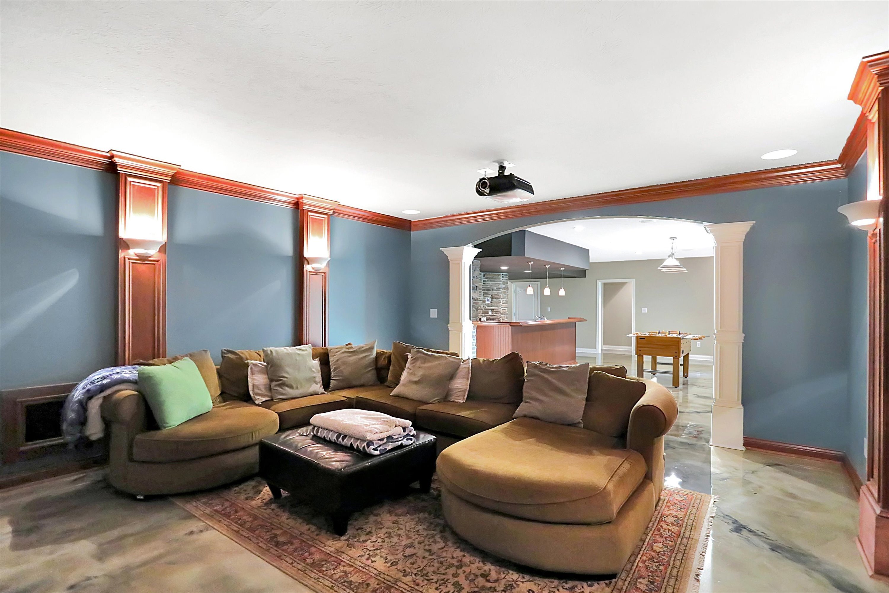 6482 Braemar Avenue N